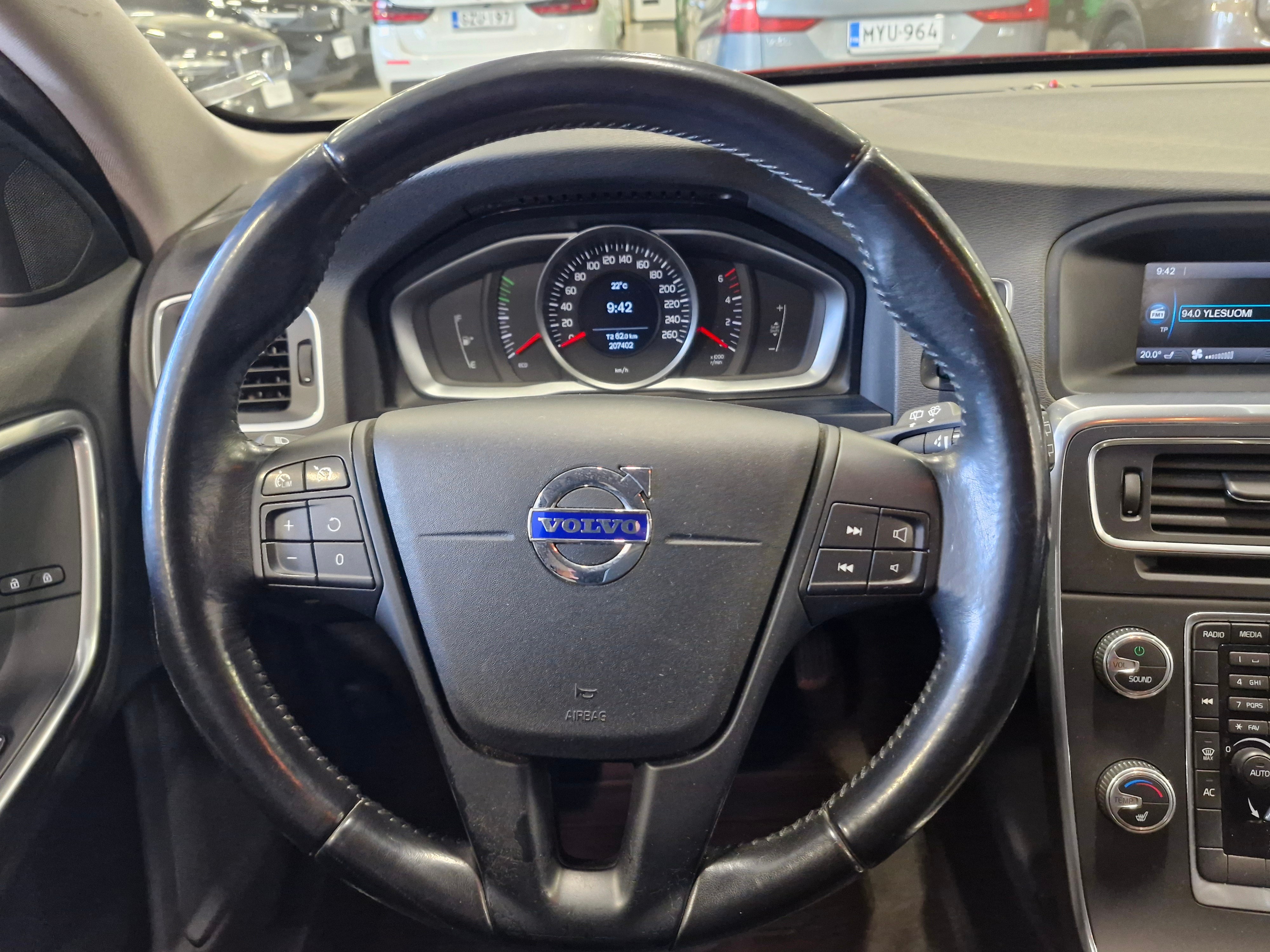Volvo V60 D2 KINETIC EDITION
