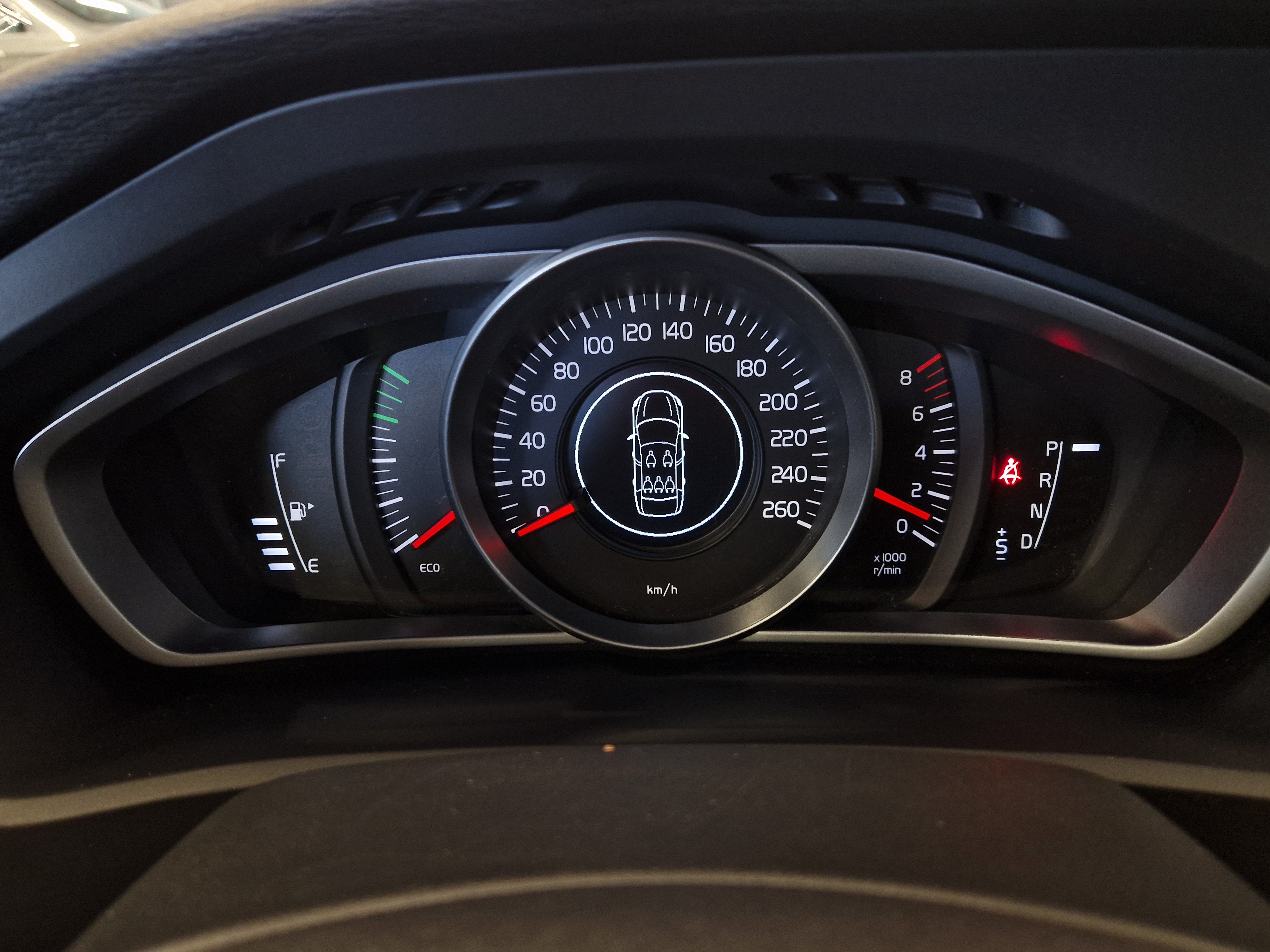 Volvo V40 T2 Momentum aut. 2016, kuva 7/12