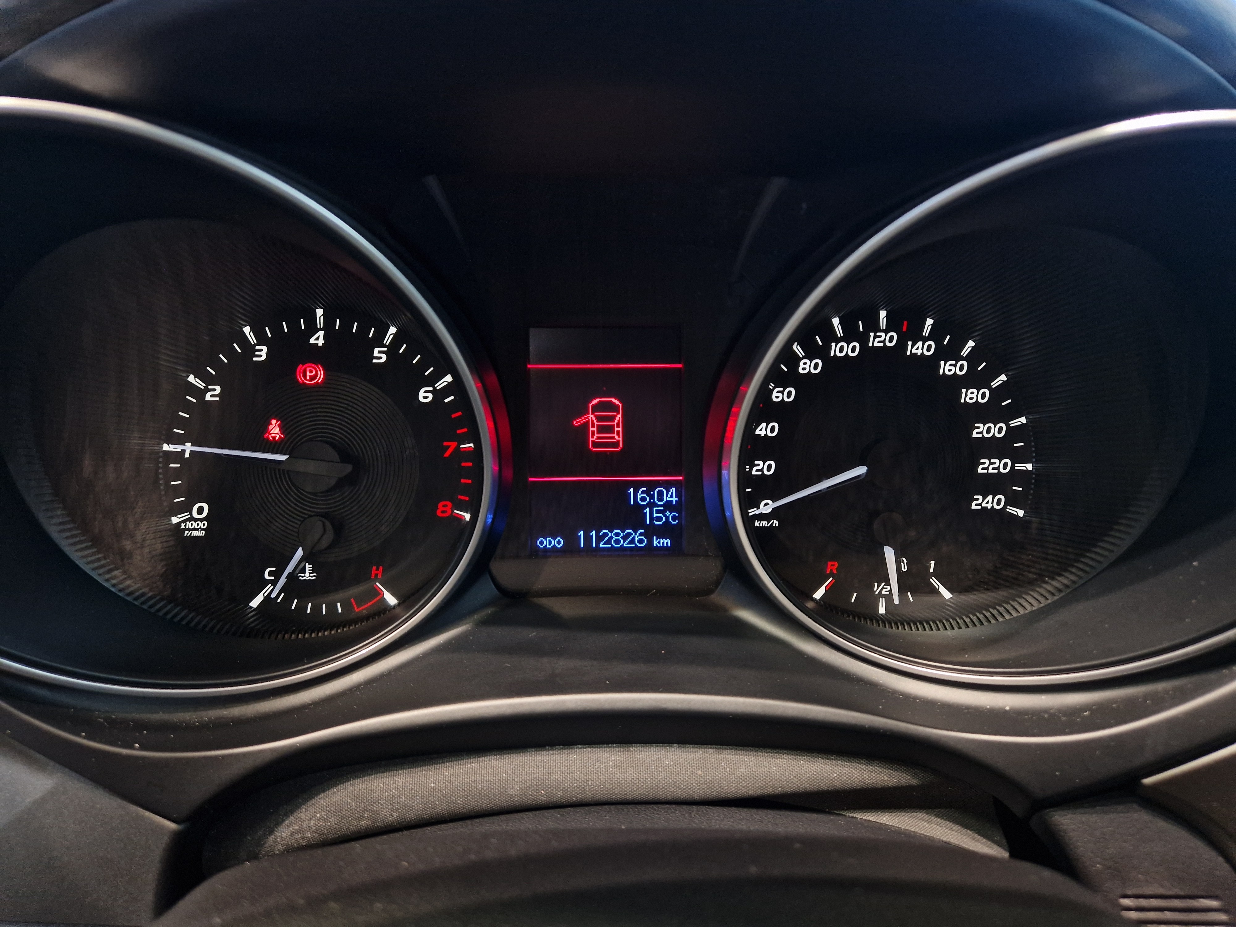 Toyota Avensis 2016, bild 7/14