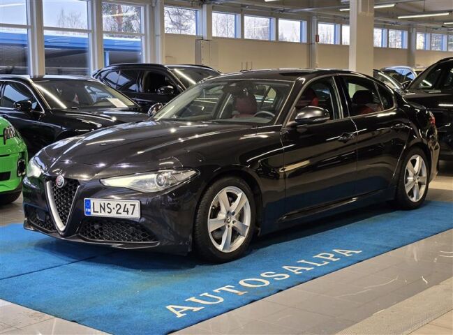 alfa-romeo GIULIA 2,0 BENSIINI 200HP AT8 SUPER