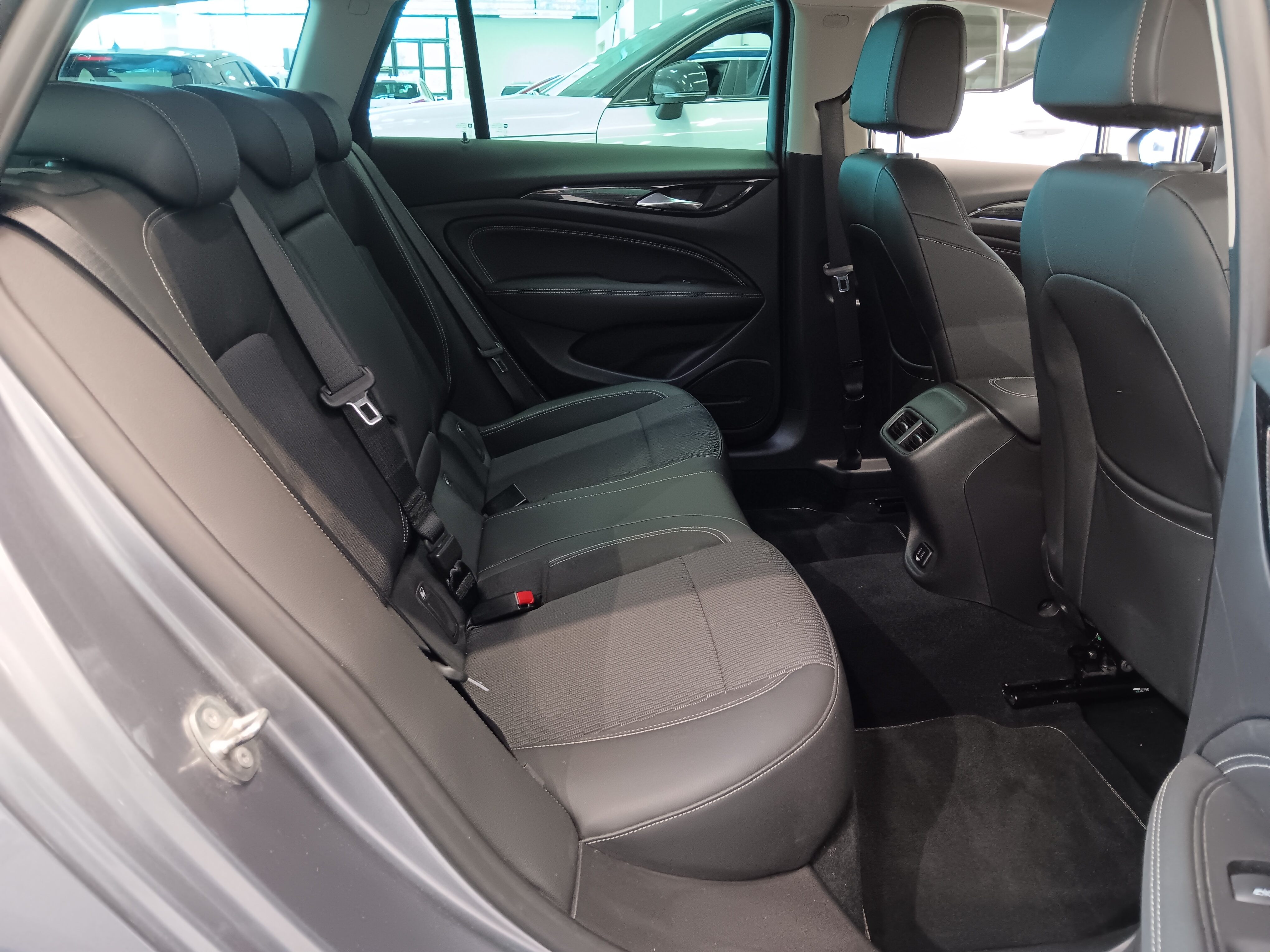 Opel INSIGNIA SPORTS TOURER INNOVATION 1,5 TURBO START/STOP 121K