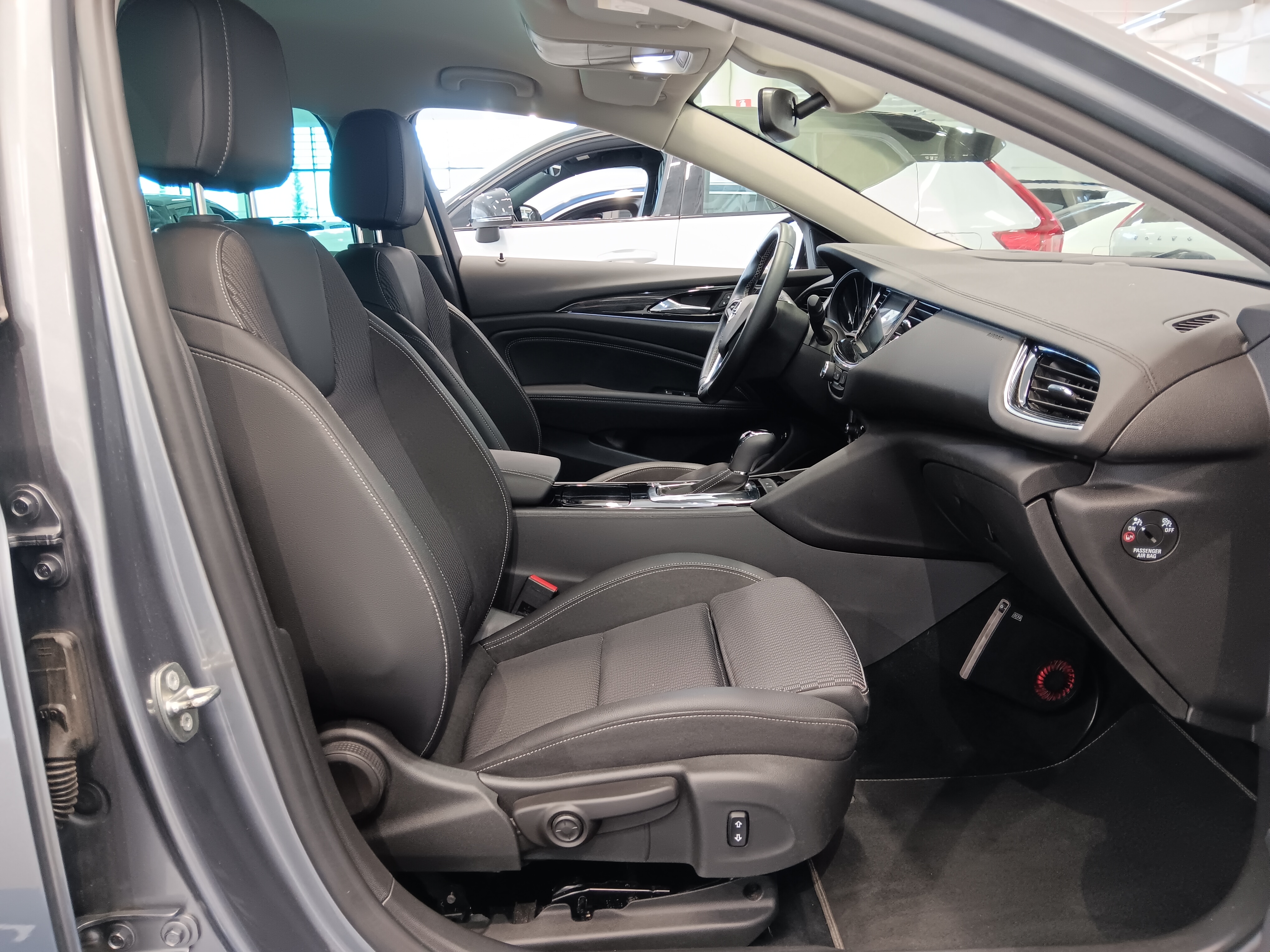Opel INSIGNIA SPORTS TOURER INNOVATION 1,5 TURBO START/STOP 121K