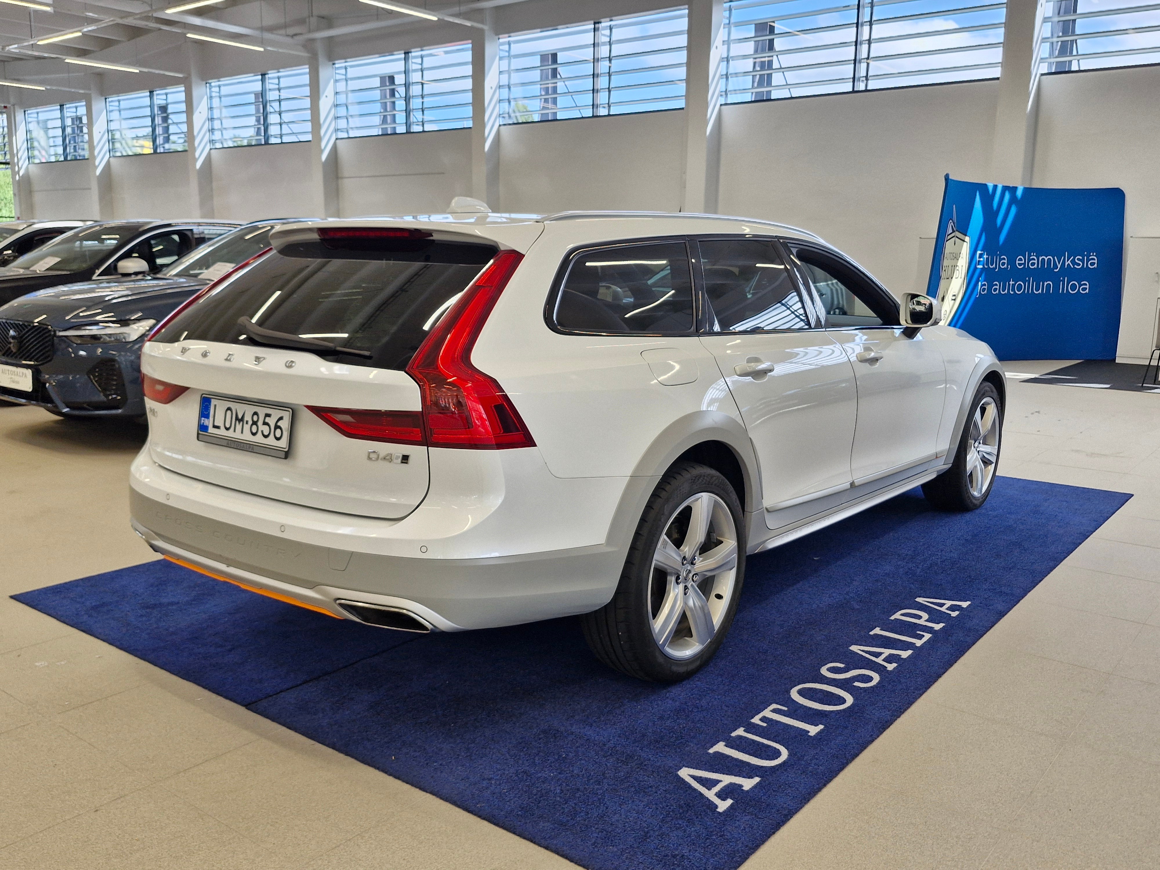 Volvo V90 Cross Country 2019, kuva 3/20