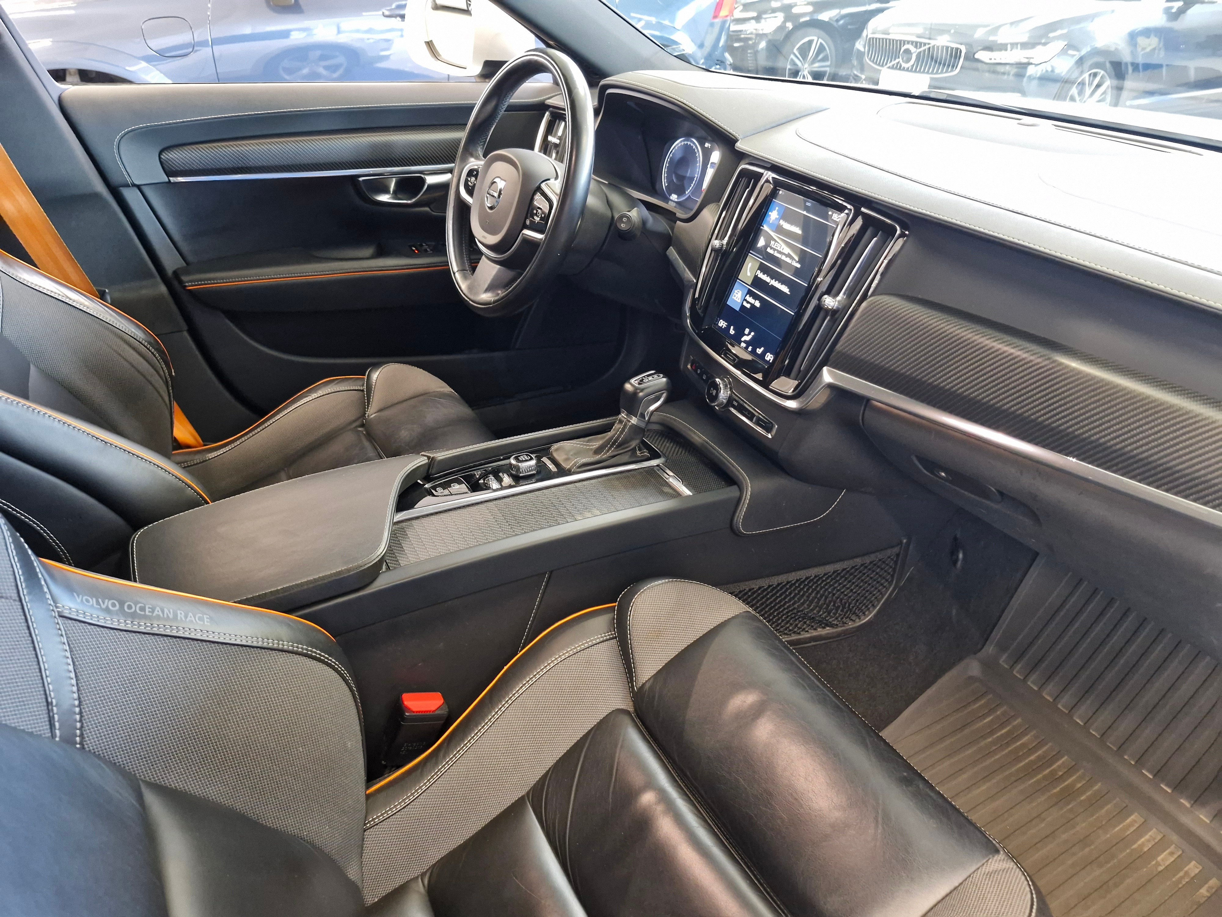 Volvo V90 CROSS COUNTRY D4 AWD OCEAN RACE AUT TAKUU 12KK/20TKM