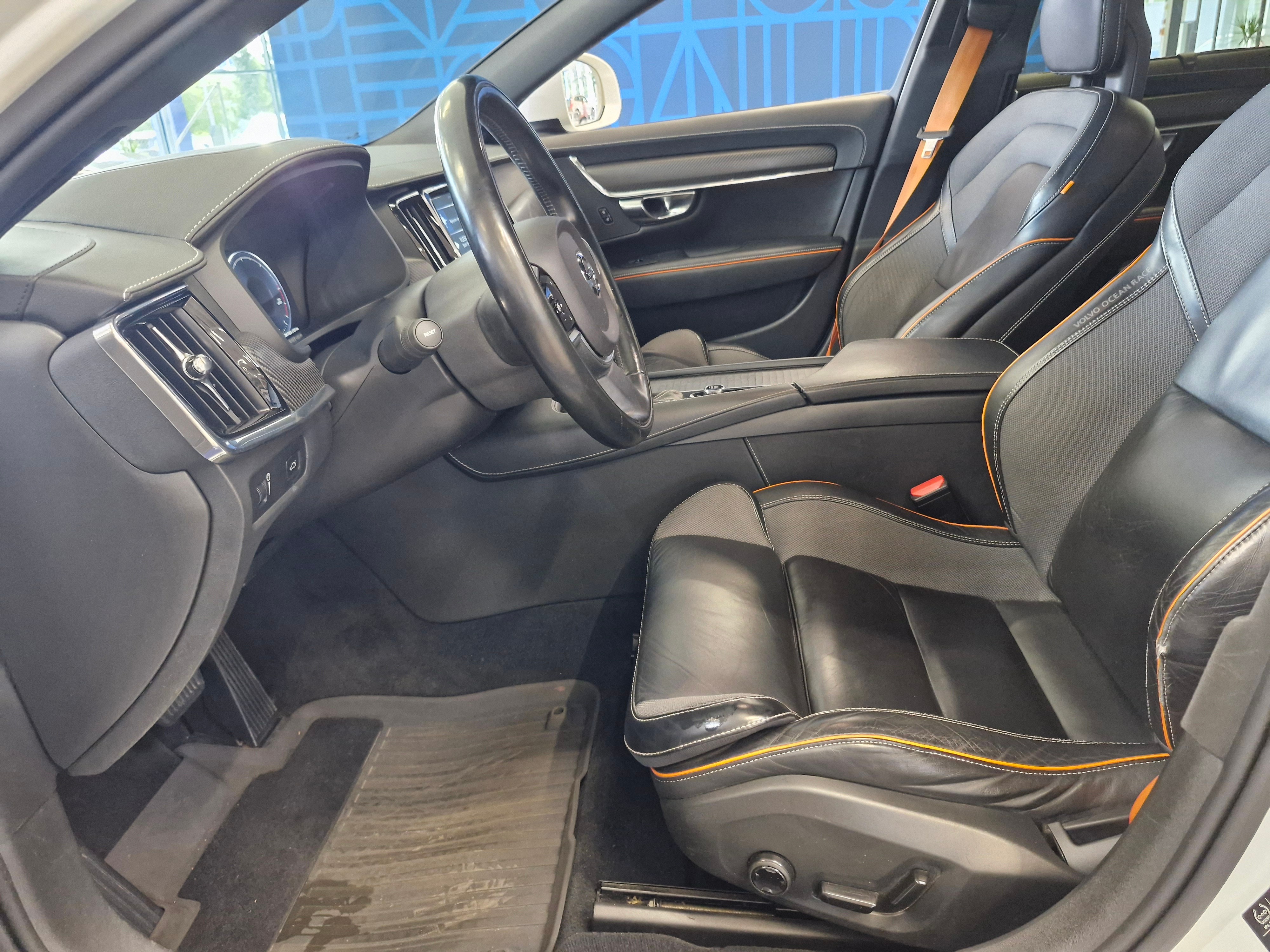 Volvo V90 CROSS COUNTRY D4 AWD OCEAN RACE AUT TAKUU 12KK/20TKM