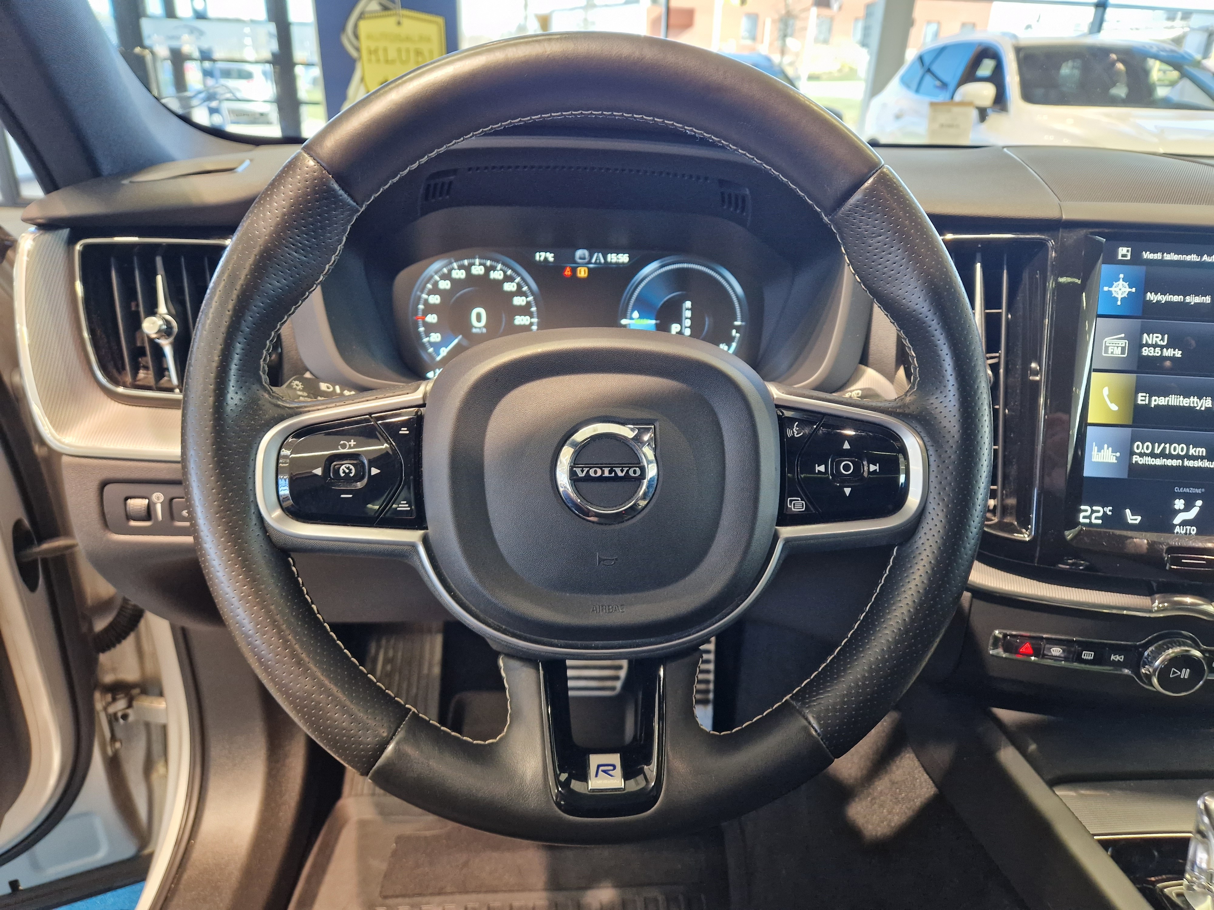 Volvo XC60 2018, kuva 7/22