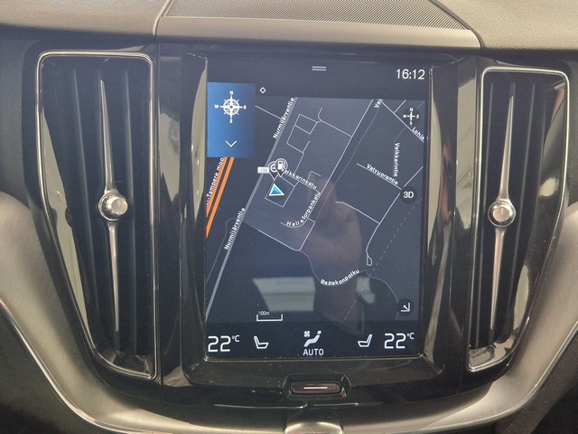 Volvo XC60 D4 AWD MOMENTUM AUT