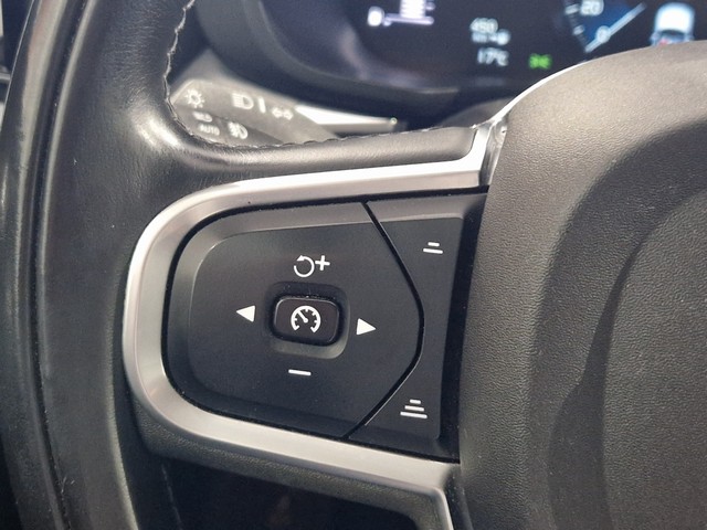 Volvo XC60 D4 AWD MOMENTUM AUT