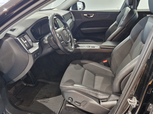 Volvo XC60 D4 AWD MOMENTUM AUT