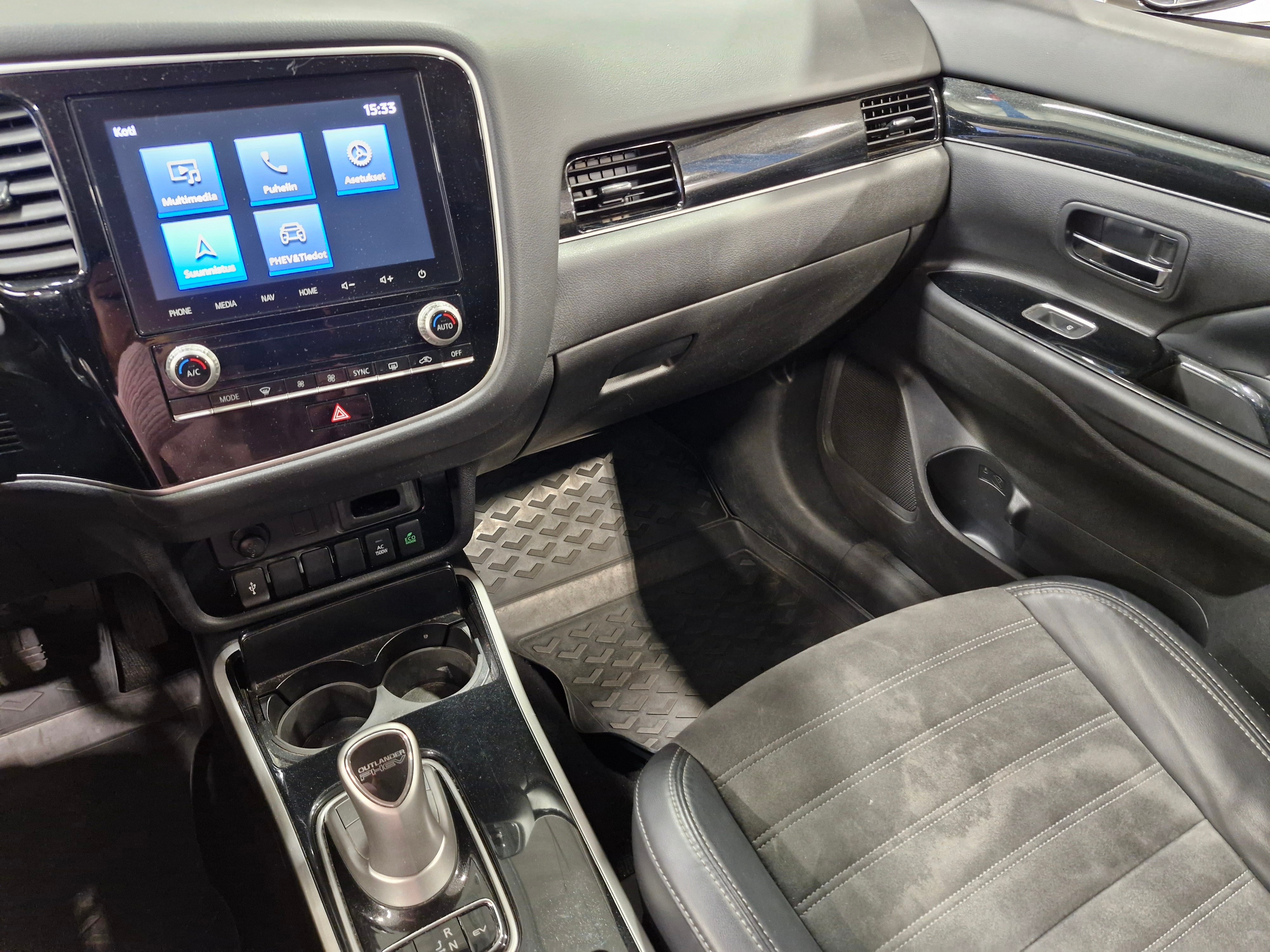 Mitsubishi OUTLANDER PHEV ACTIVE 4WD 5P