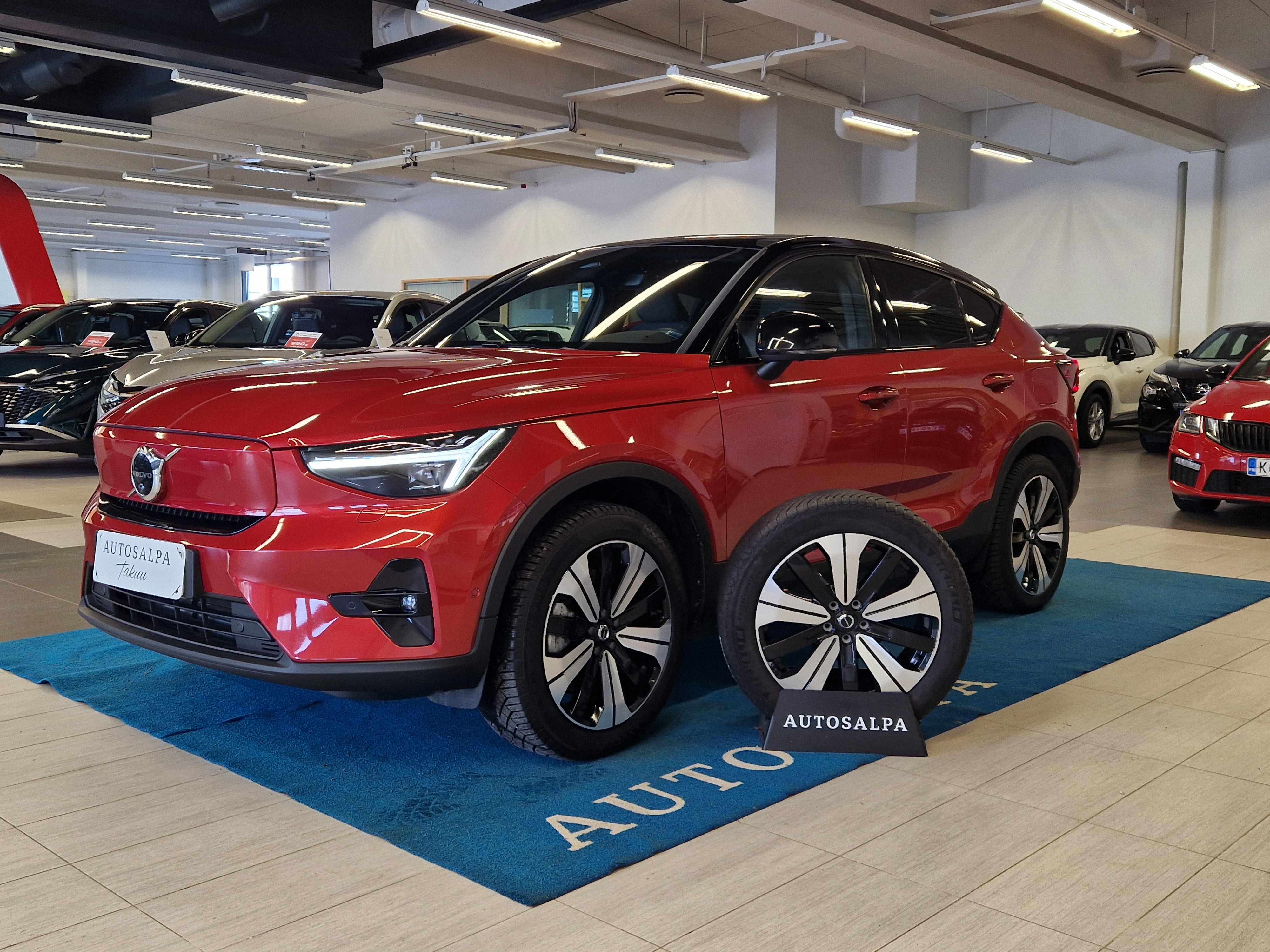 Volvo C40 RECHARGE TWIN LAUNCH EDITION TAKUU 24KK/40TKM.