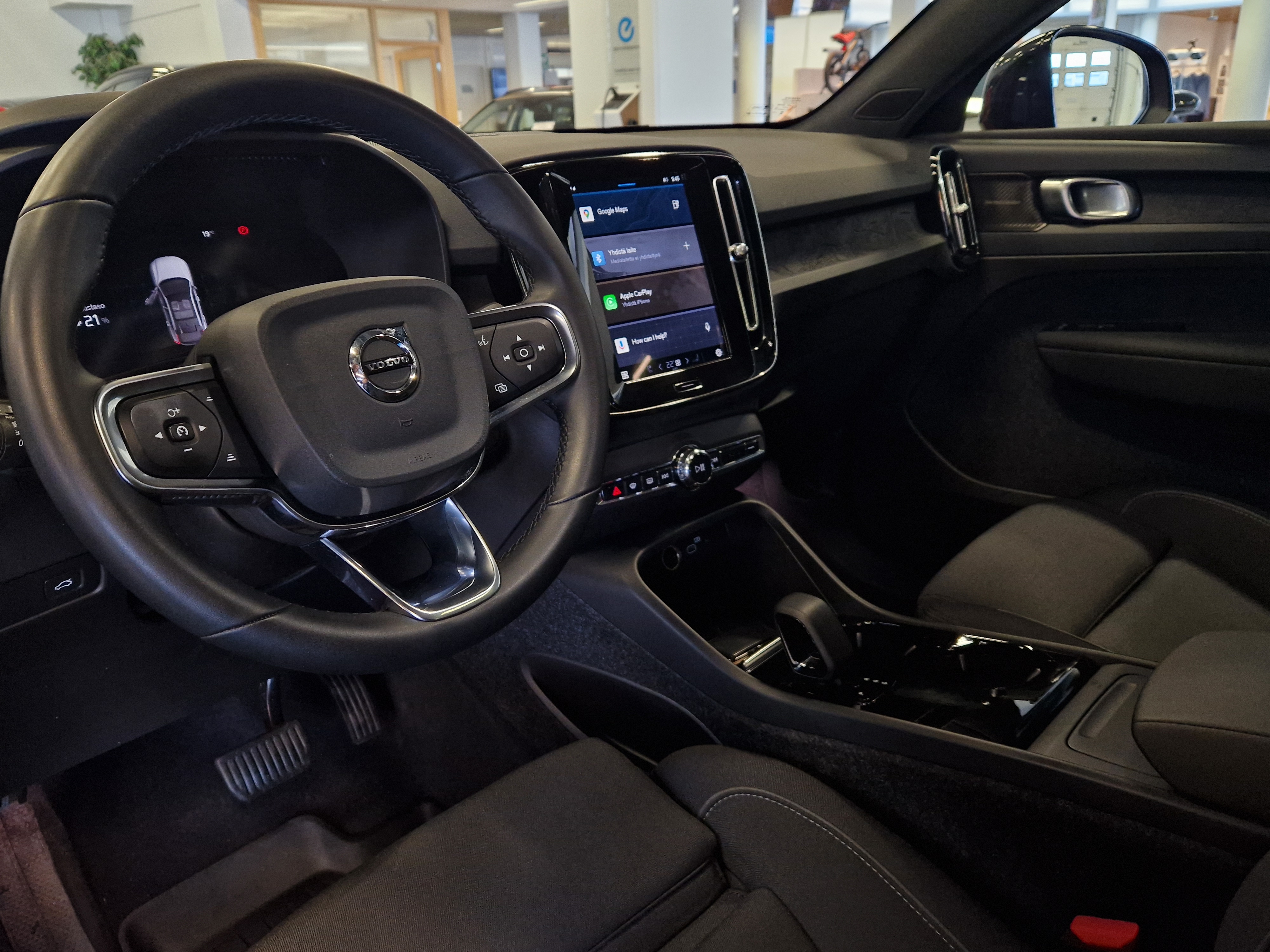 Volvo C40 RECHARGE TWIN LAUNCH EDITION TAKUU 24KK/40TKM.