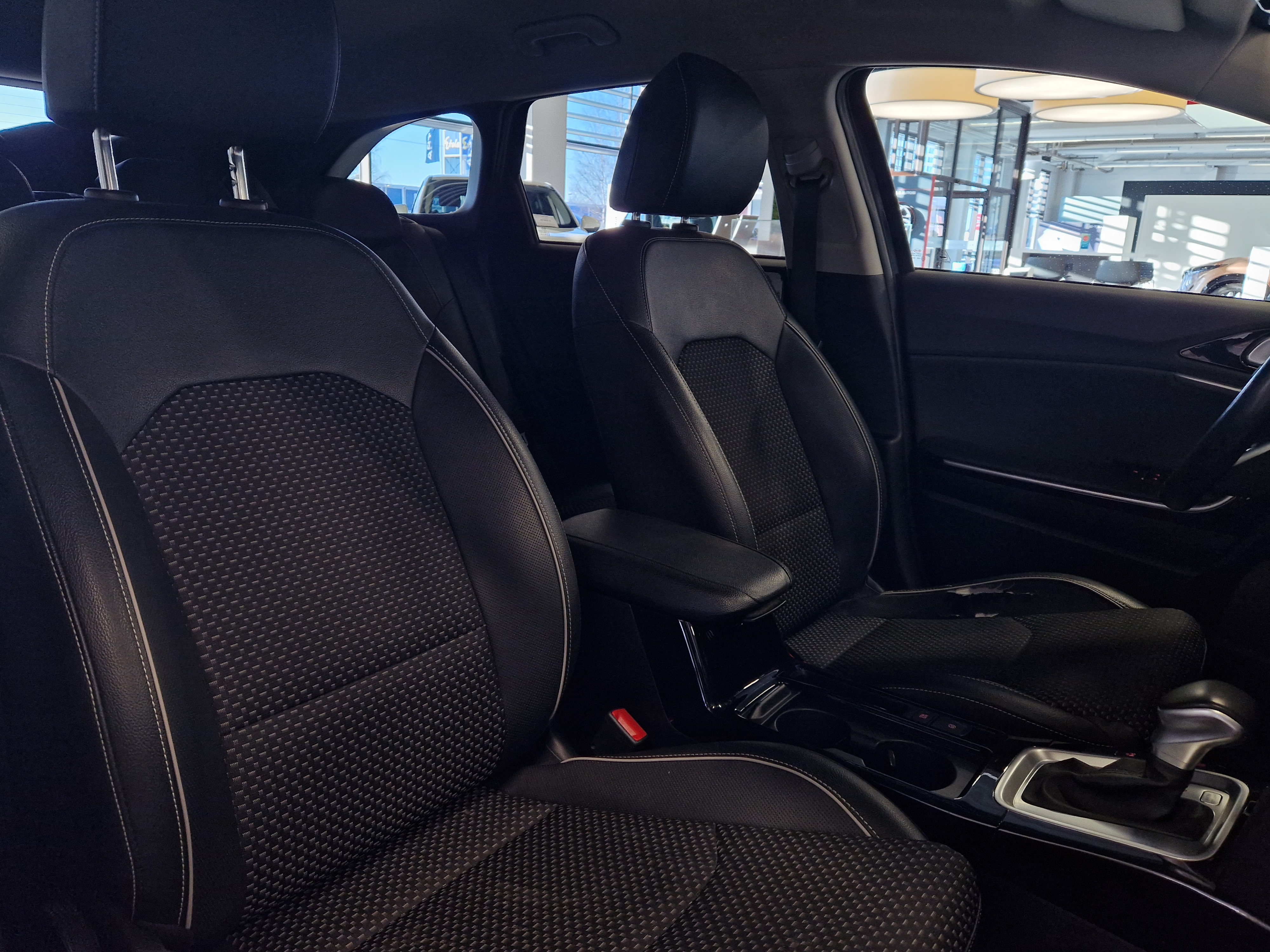 Kia CEED 1,6 GDI PLUG-IN HYBRID EX SW DCT