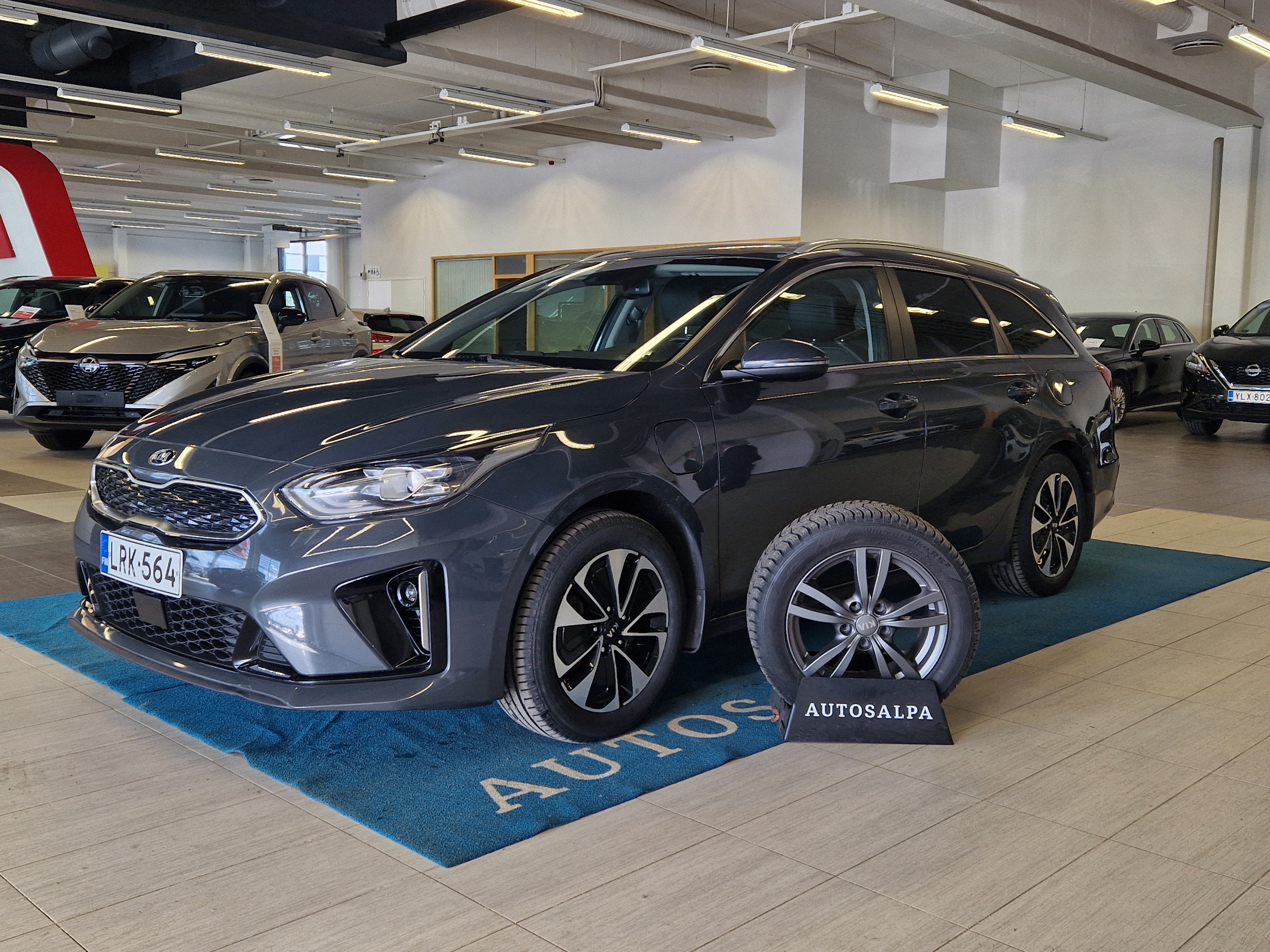 Kia CEED 1,6 GDI PLUG-IN HYBRID EX SW DCT
