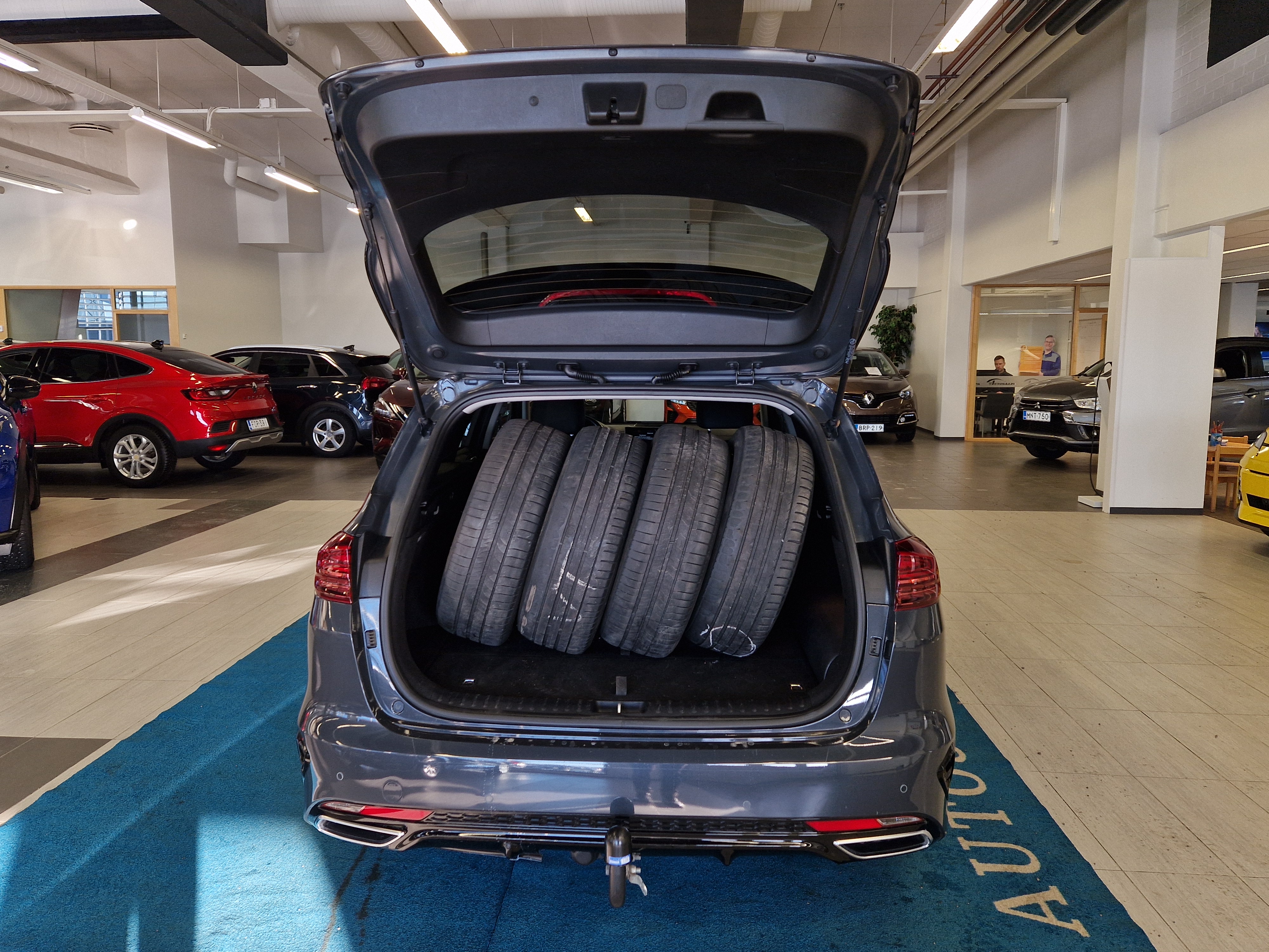 Kia CEED 1,6 GDI PLUG-IN HYBRID EX SW DCT