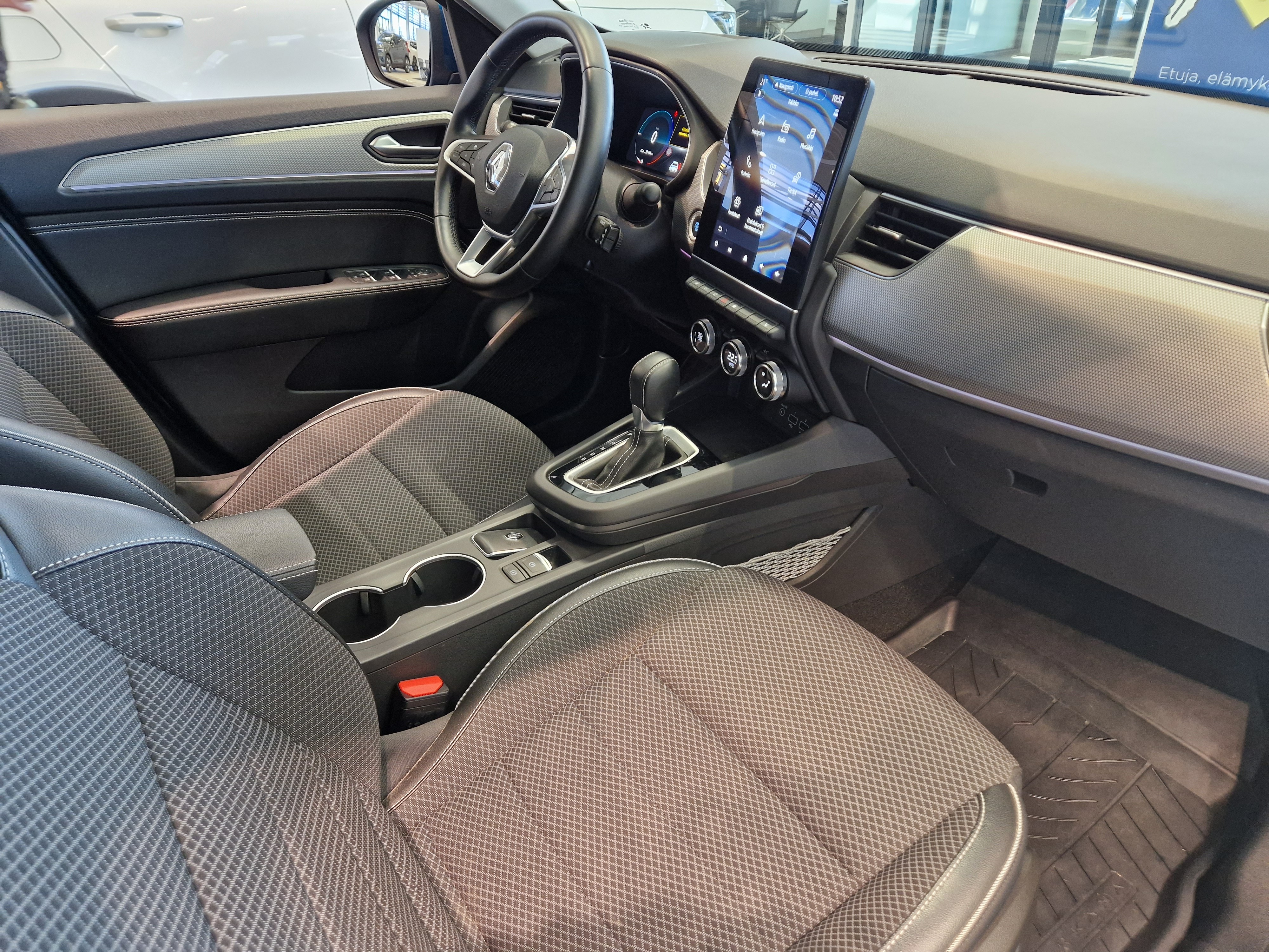 Renault ARKANA E-TECH FULL HYBRID 145 TECHNO TAKUU 24KK/40TKM