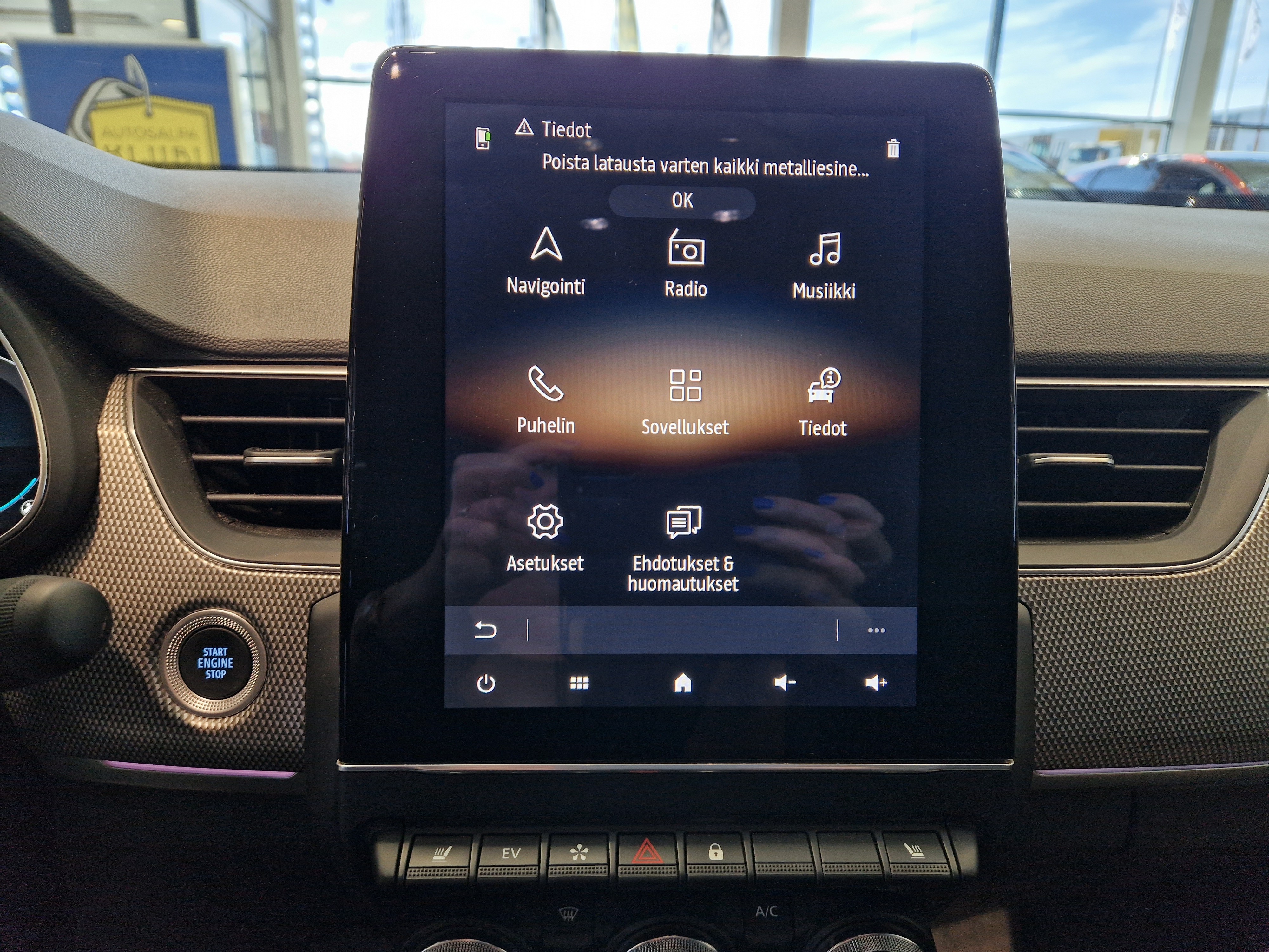 Renault ARKANA E-TECH FULL HYBRID 145 TECHNO TAKUU 24KK/40TKM