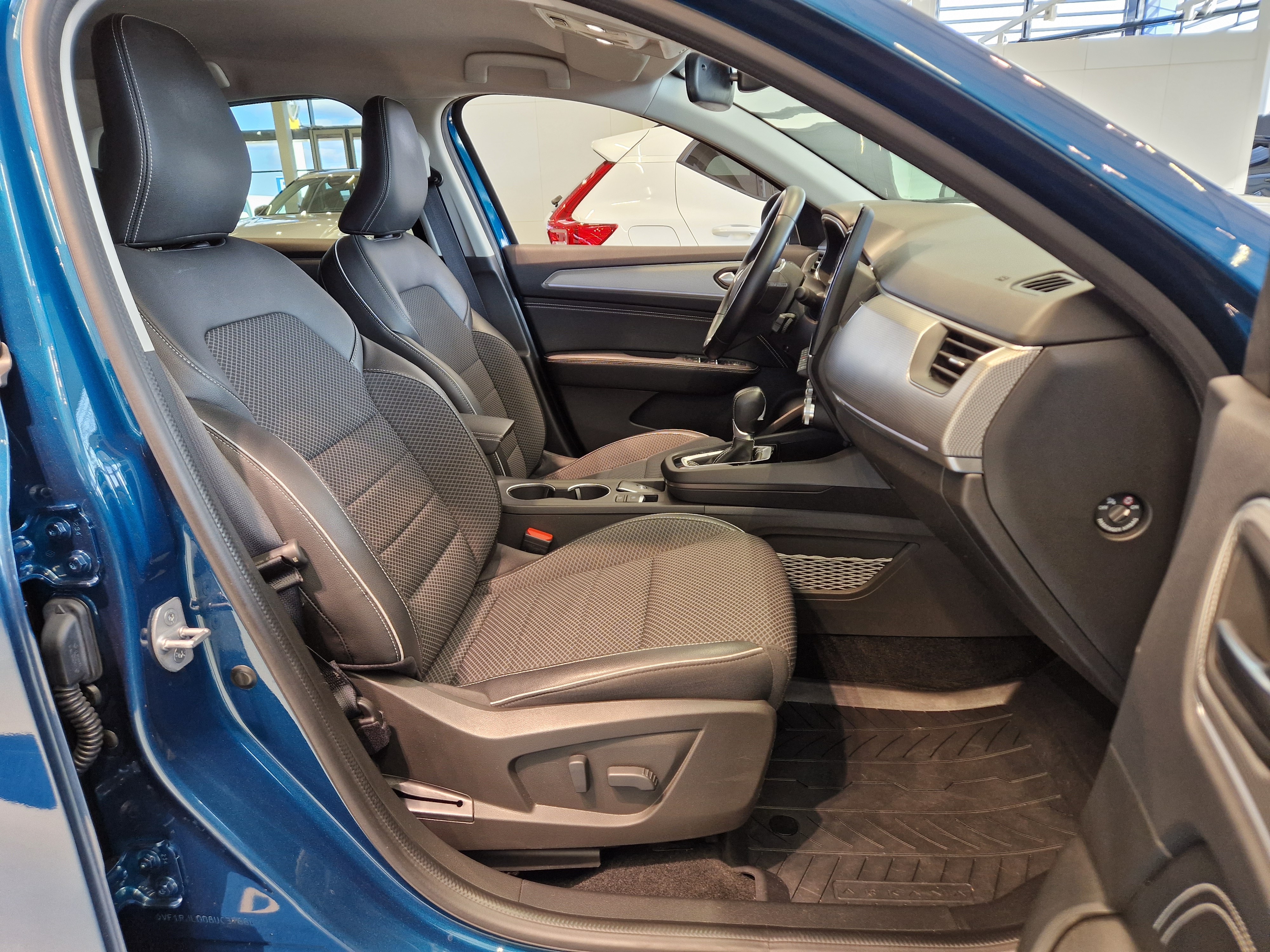 Renault ARKANA E-TECH FULL HYBRID 145 TECHNO TAKUU 24KK/40TKM