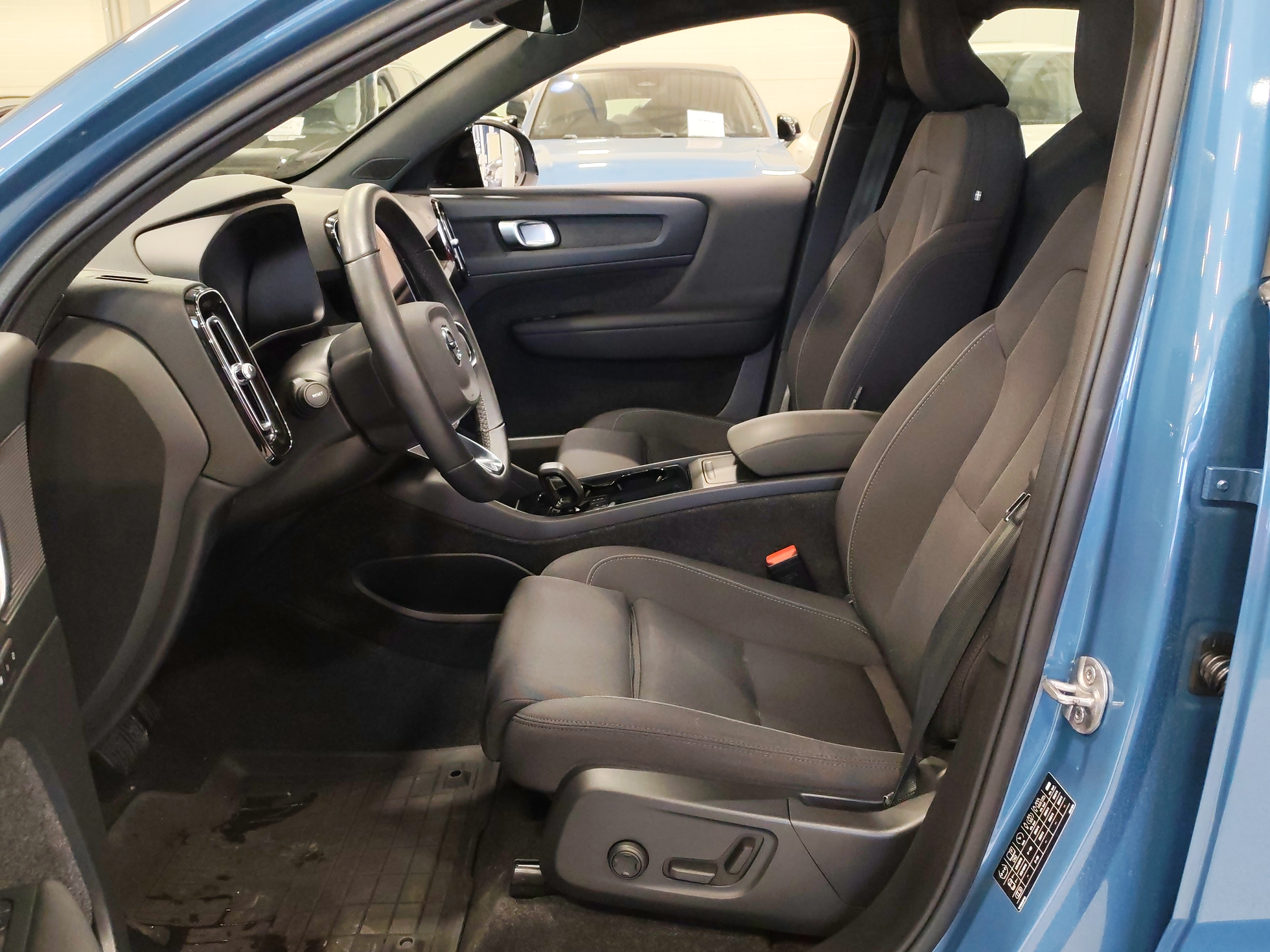 Volvo C40 RECHARGE TWIN PLUS TAKUU 24KK/40TKM