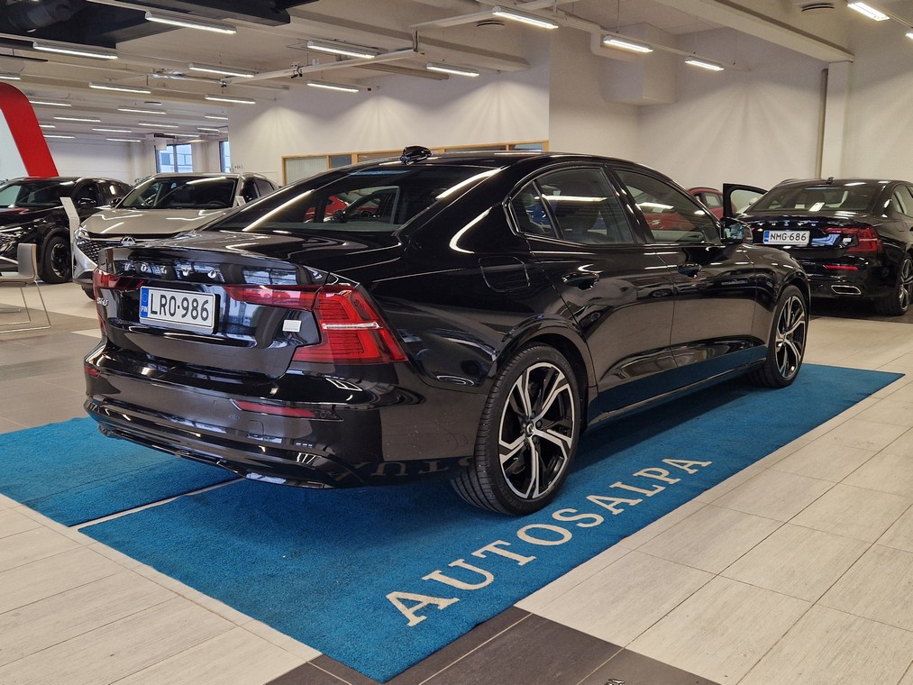 Volvo S60 T8 AWD LONG RANGE PLUS DARK TAKUU 24KK/40TKM
