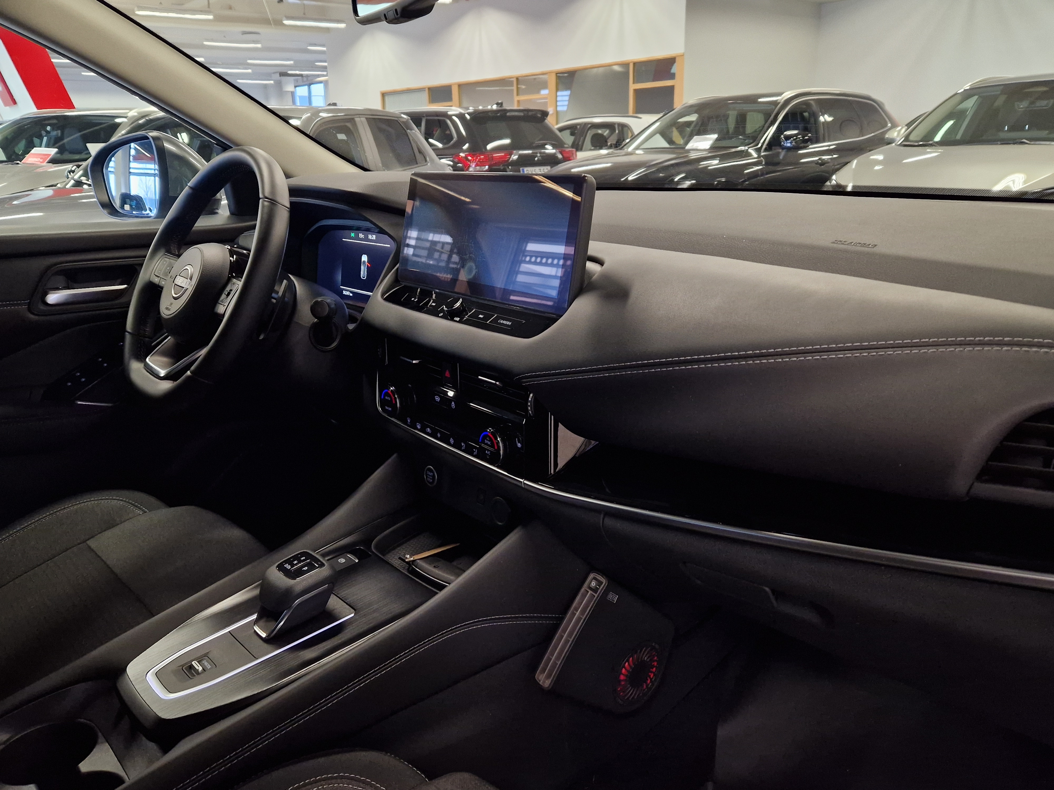 Nissan QASHQAI MHEV 158 XTRONIC 2WD N-CONNECTA 12.3\" TFT