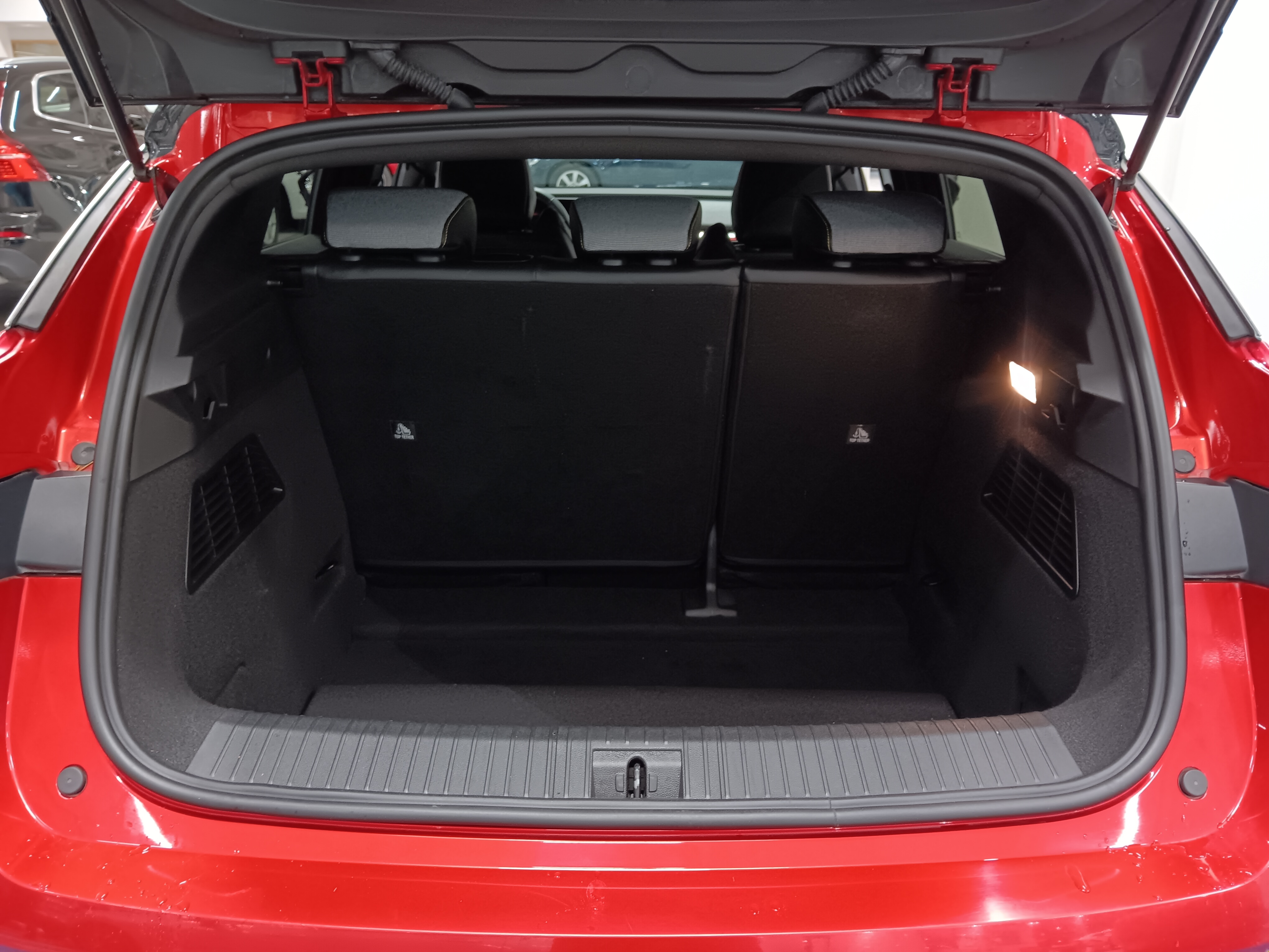 Renault MEGANE E-TECH ELECTRIC 60KWH 220HV TECHNO TAKUU 24KK/40TK