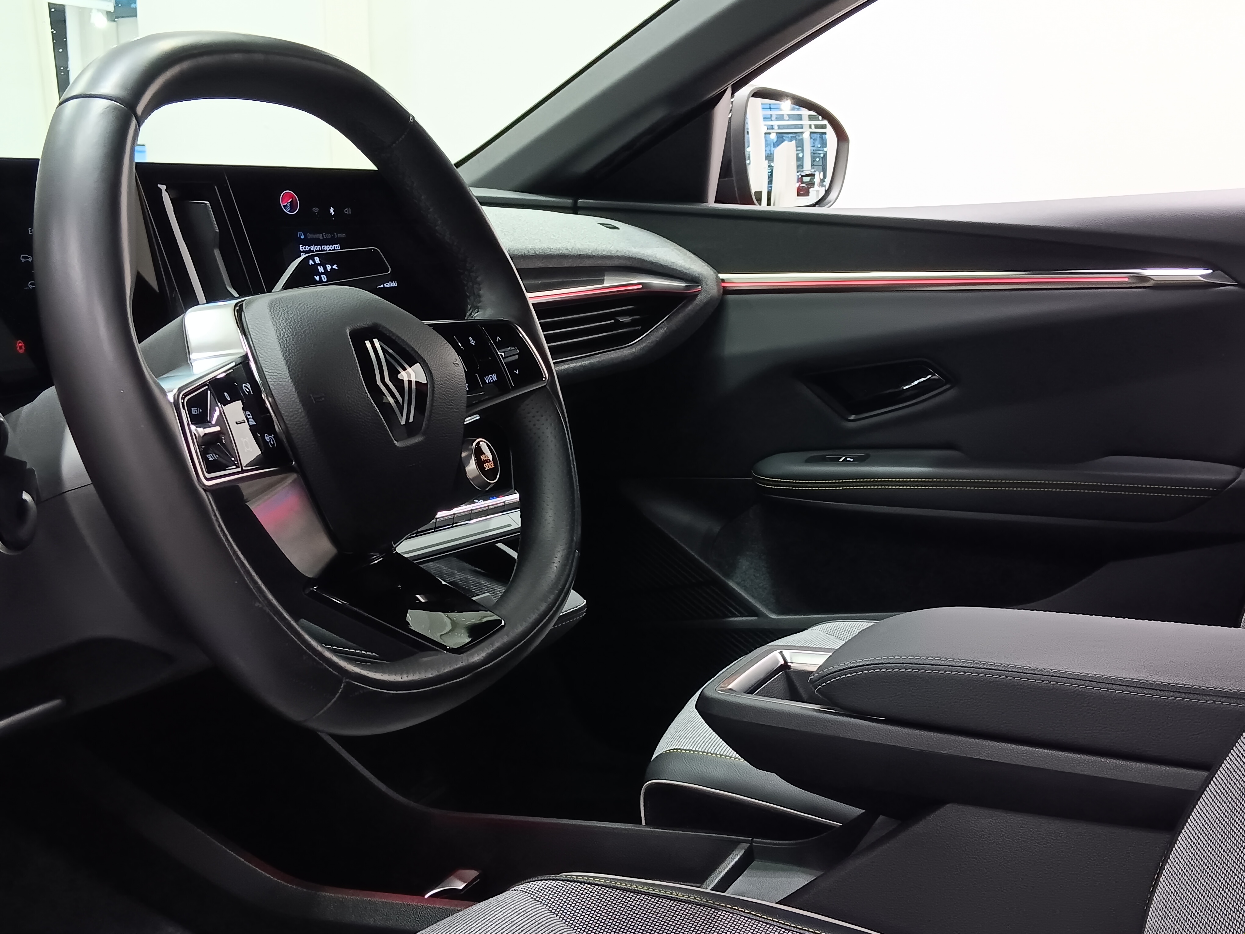 Renault MEGANE E-TECH ELECTRIC 60KWH 220HV TECHNO TAKUU 24KK/40TK