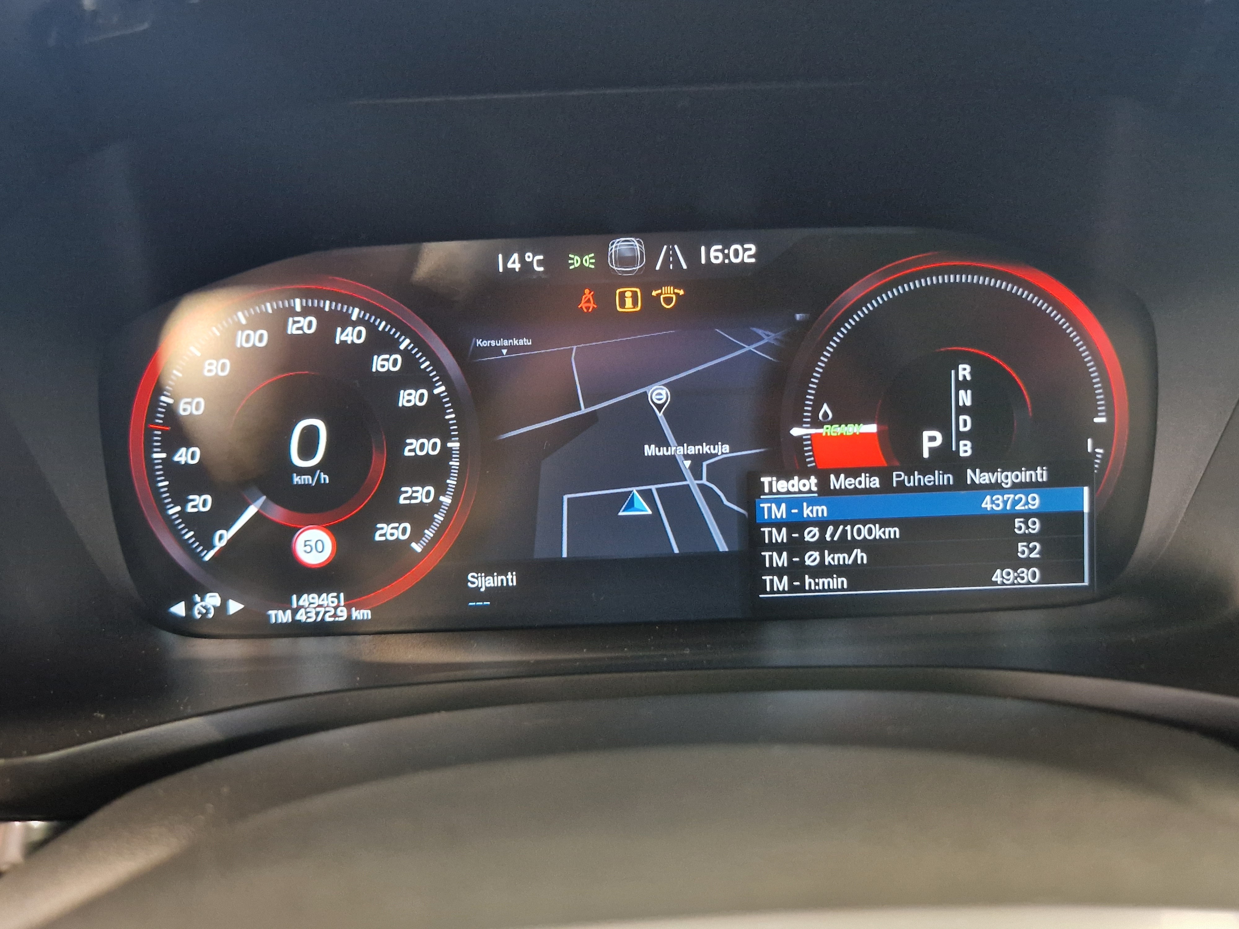 Volvo V60 T8 AWD R-DESIGN