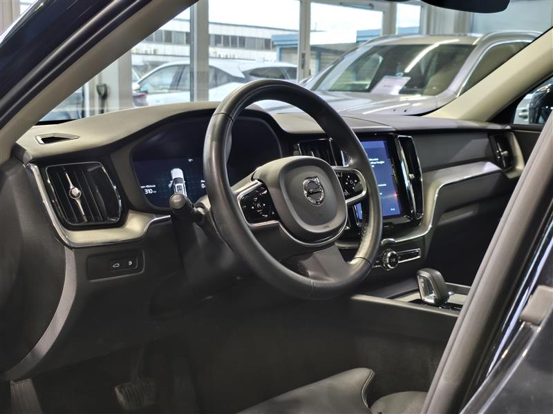 Volvo XC60 T8 AWD LONG RANGE PLUS BRIGHT TAKUU 24KK/40TKM
