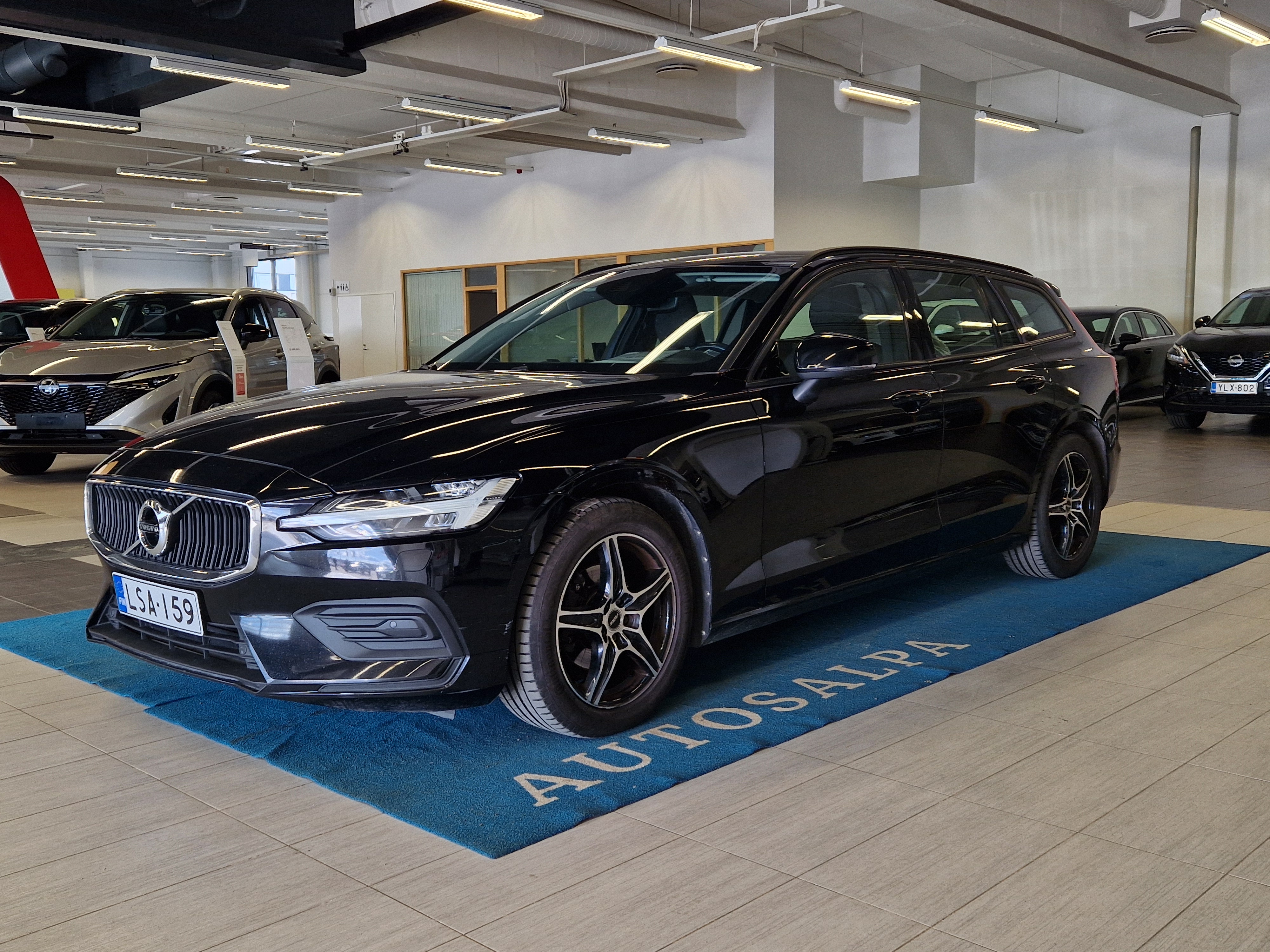 Volvo V60 D4 AWD MOMENTUM AUT