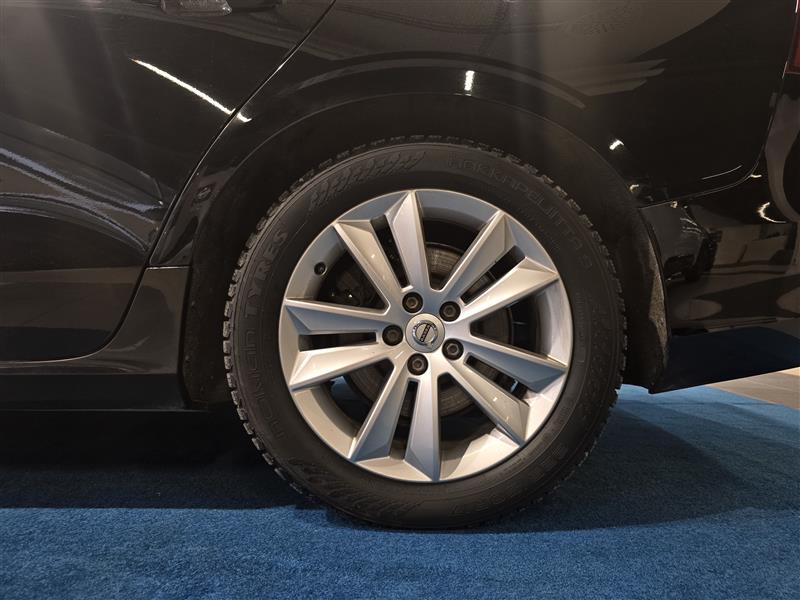 Volvo V60 D4 AWD MOMENTUM AUT