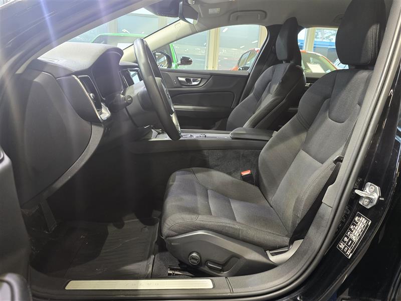 Volvo V60 D4 AWD MOMENTUM AUT