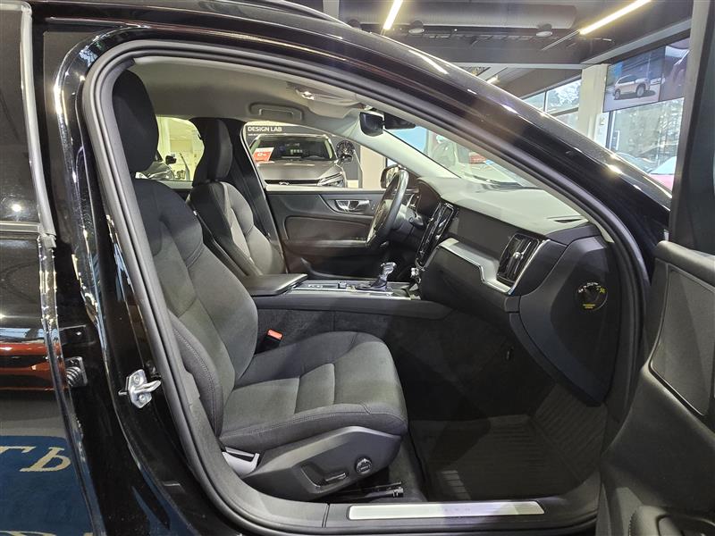 Volvo V60 D4 AWD Momentum aut 2020, kuva 7/26