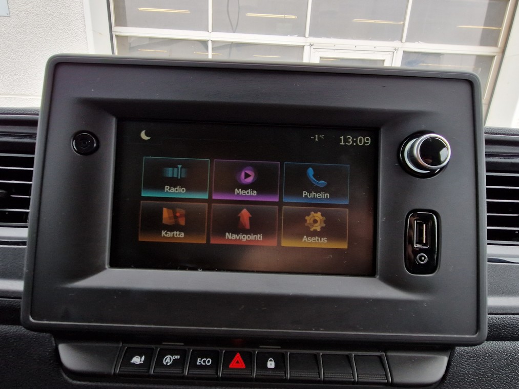 Renault MASTER BLUE DCI 150 L3H2 13M3 NAVI EDITION