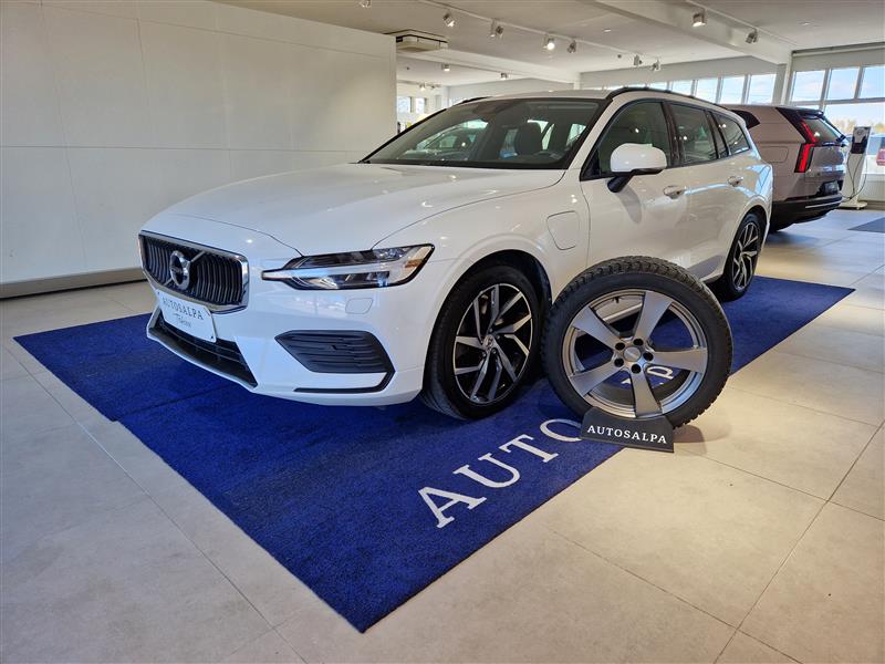 Volvo V60 T8 TwE AWD Business aut. 2020, bild 2/26