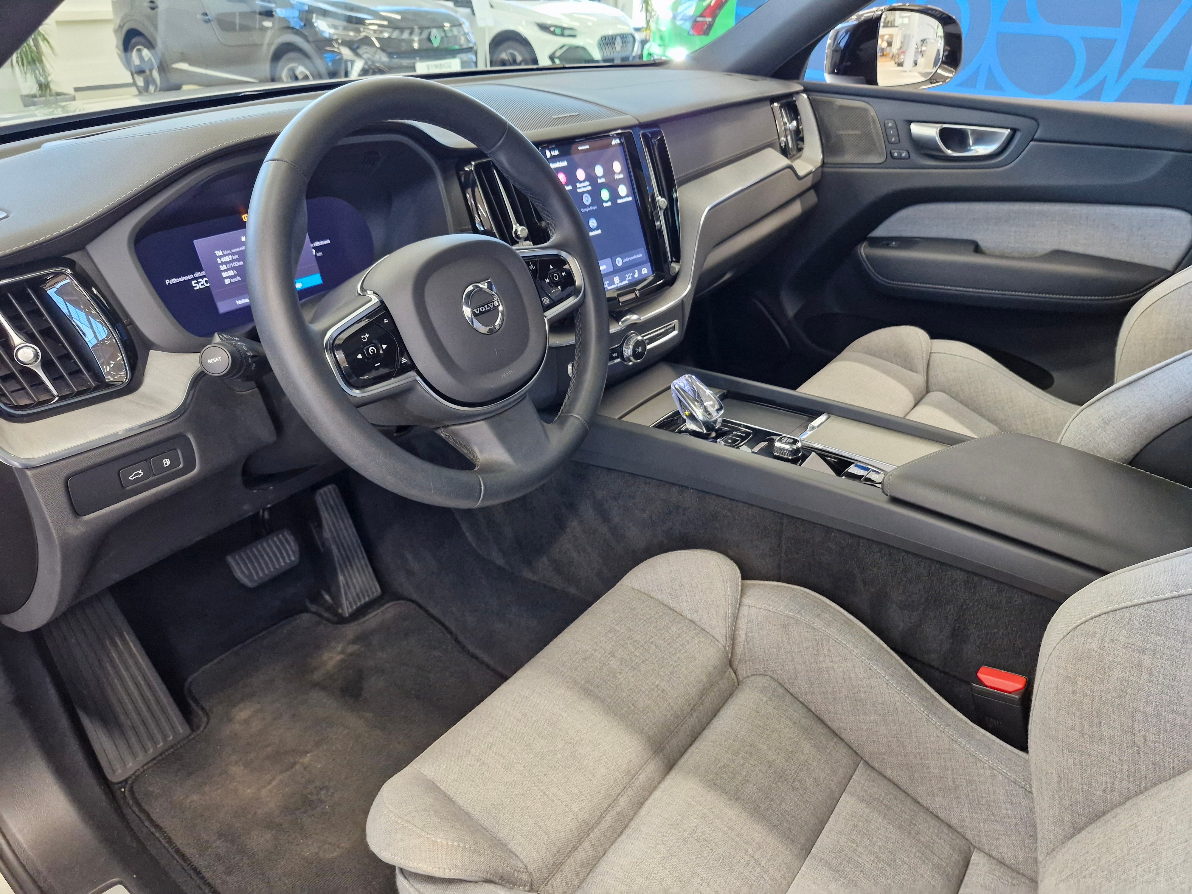 Volvo XC60 2024, kuva 6/24