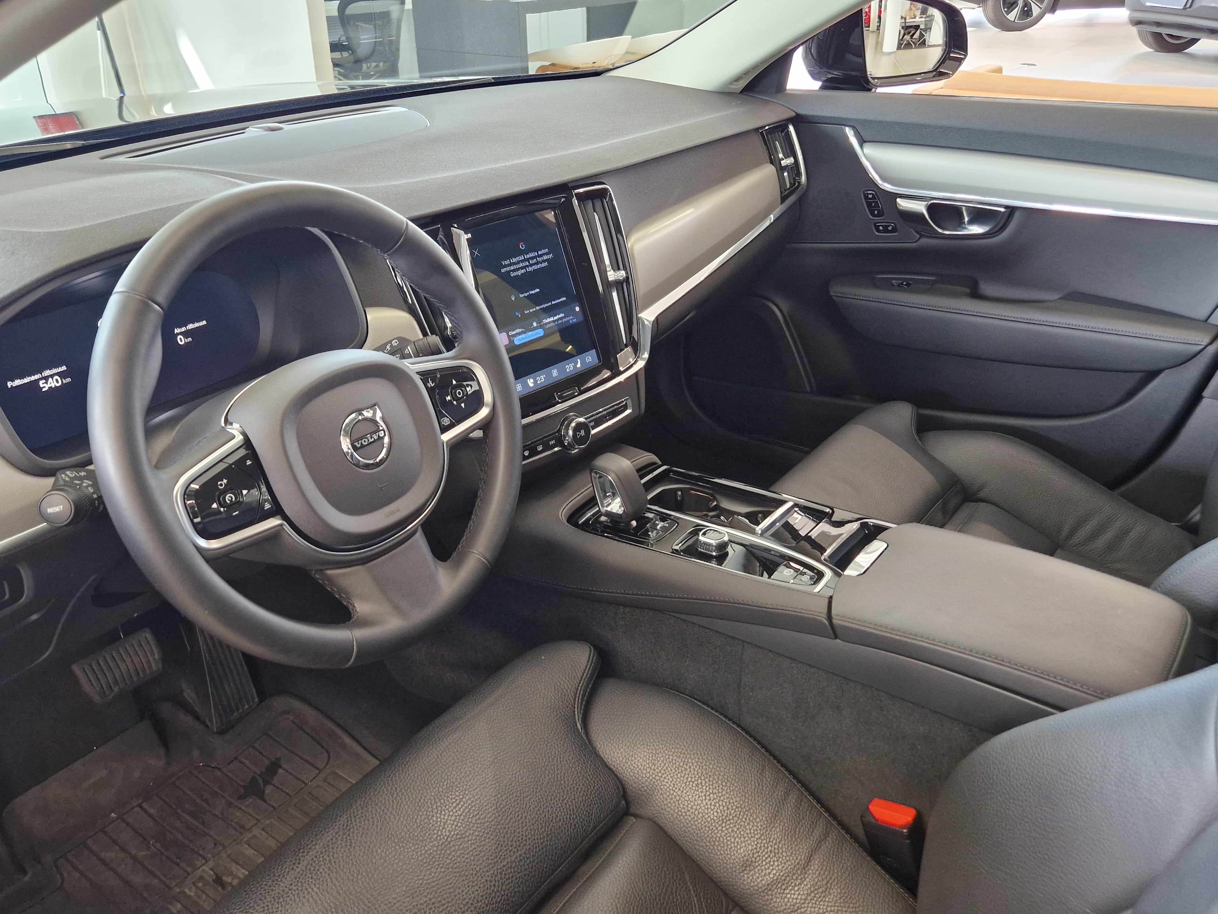Volvo V90 T6 AWD Long Range Plus Dark 2025, kuva 4/17