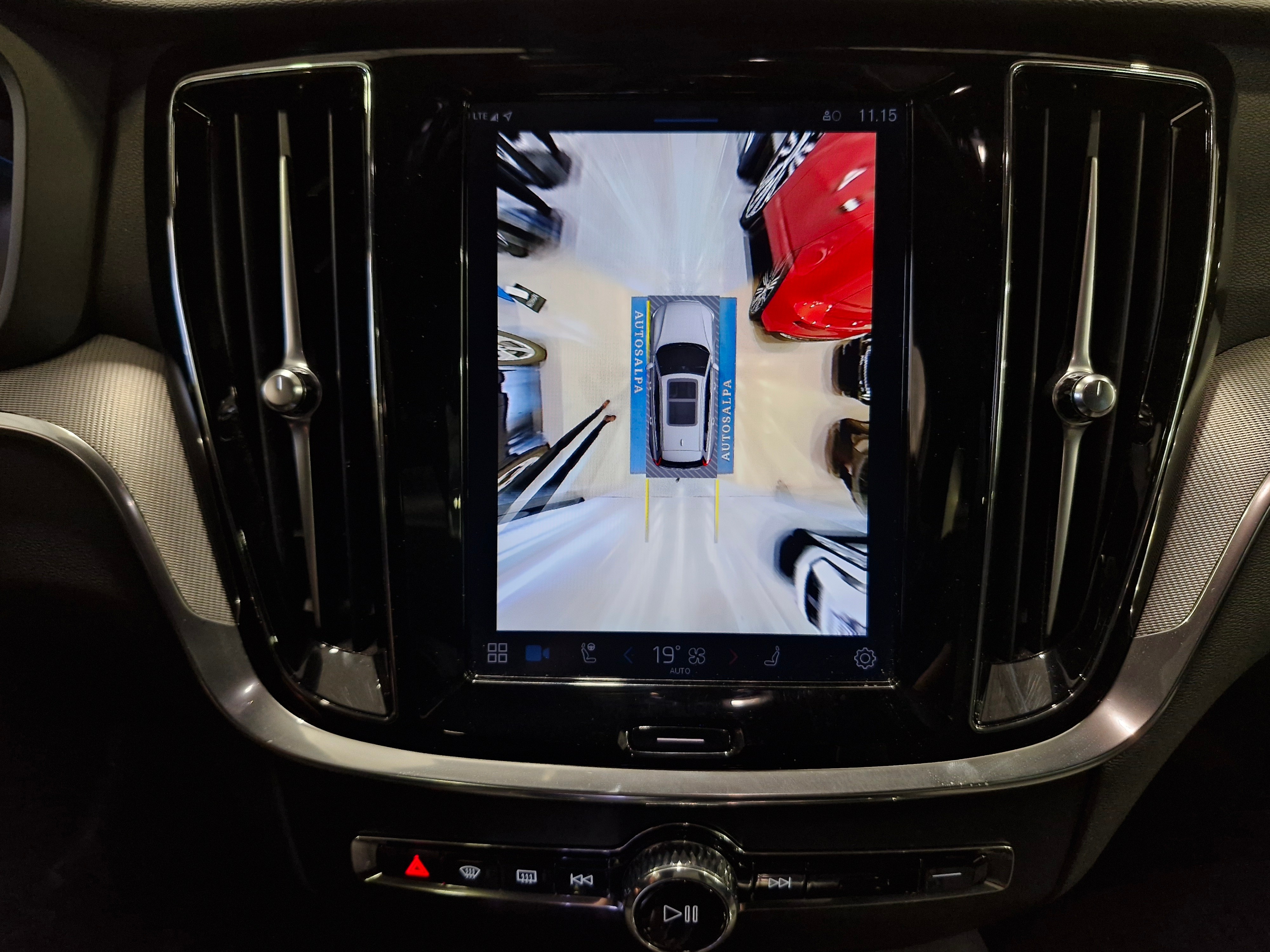 Volvo V60 T6 AWD LONG RANGE PLUS PRO DARK AUT.