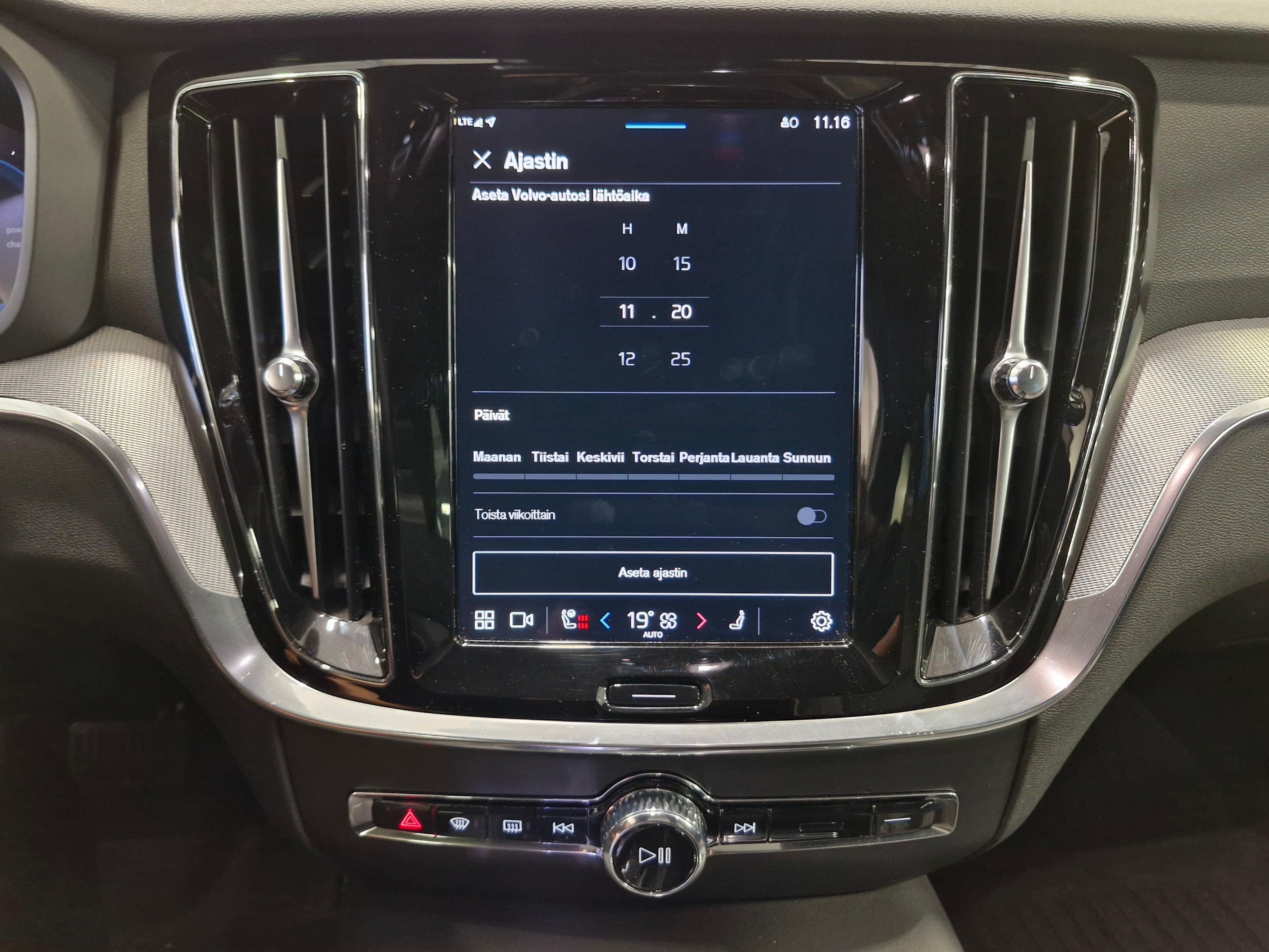 Volvo V60 T6 AWD LONG RANGE PLUS PRO DARK AUT.