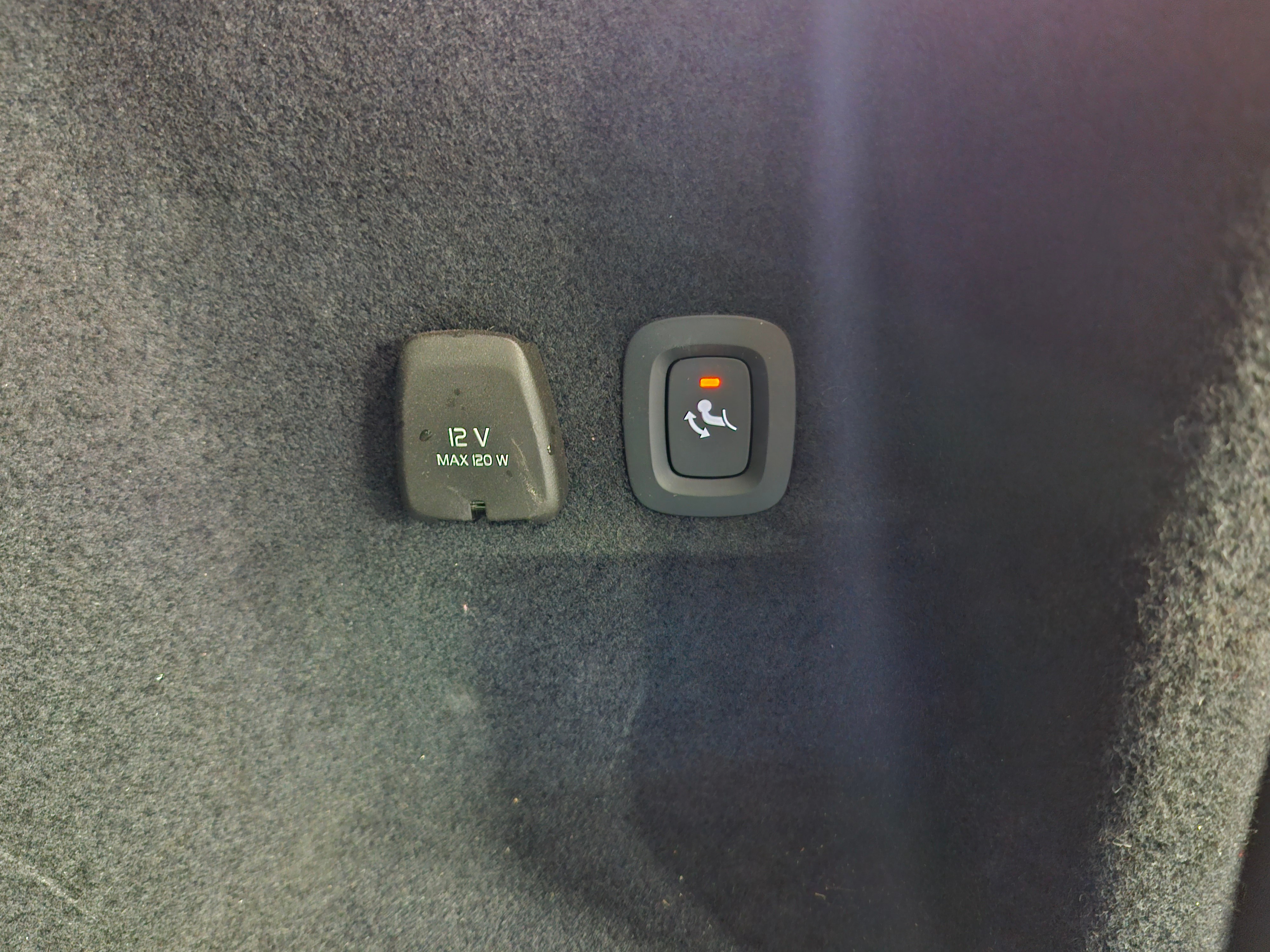 Volvo V60 T6 AWD LONG RANGE PLUS PRO DARK AUT.