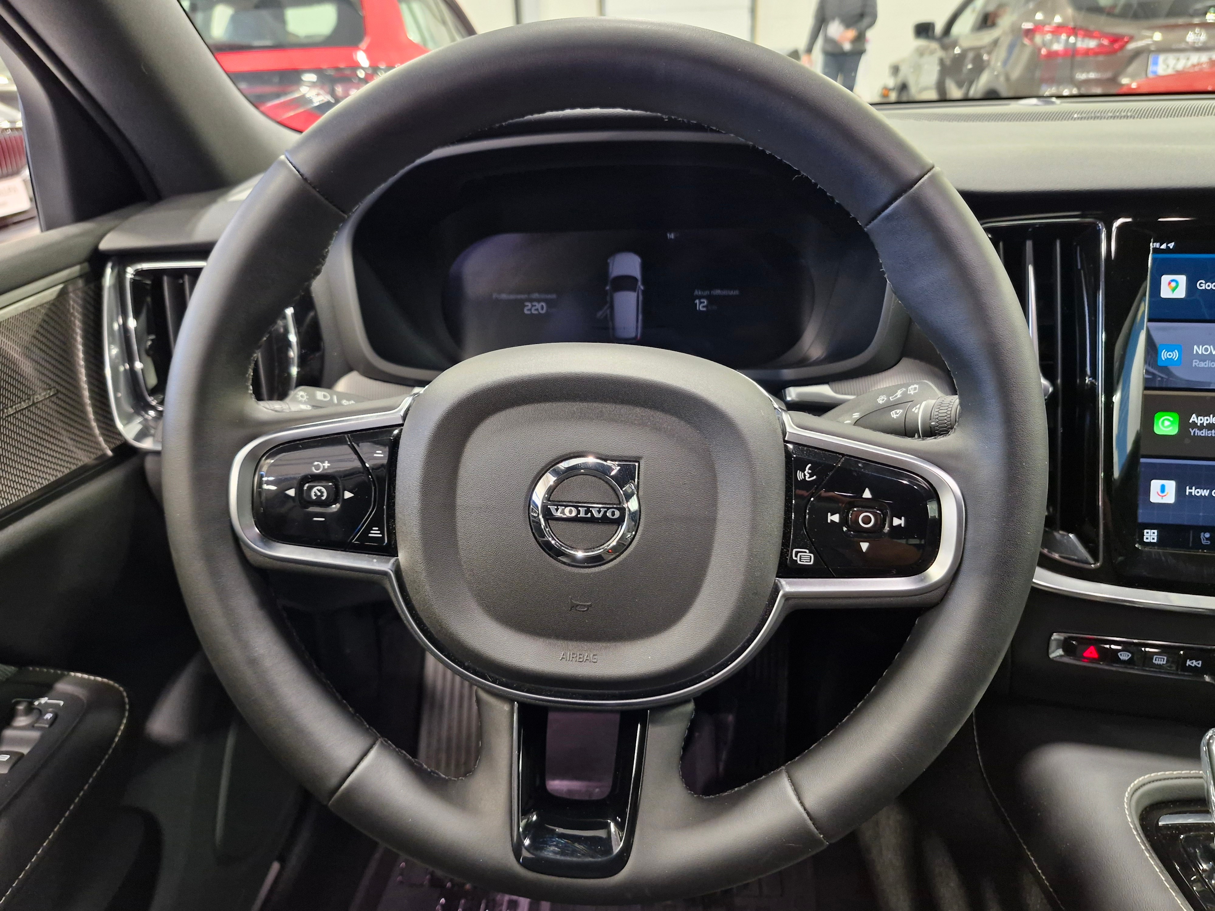 Volvo V60 T6 AWD LONG RANGE PLUS PRO DARK AUT.