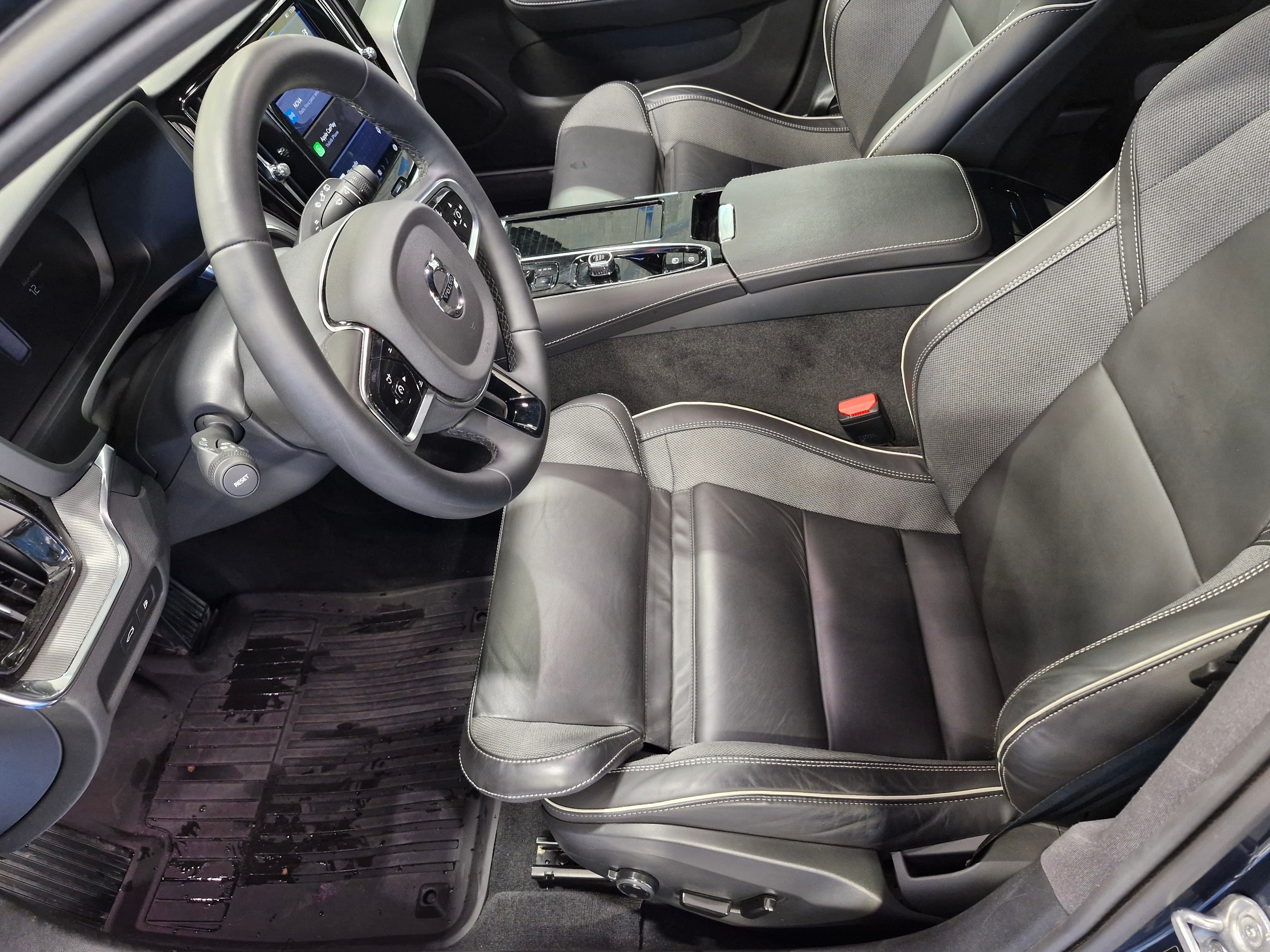 Volvo V60 T6 AWD LONG RANGE PLUS PRO DARK AUT.