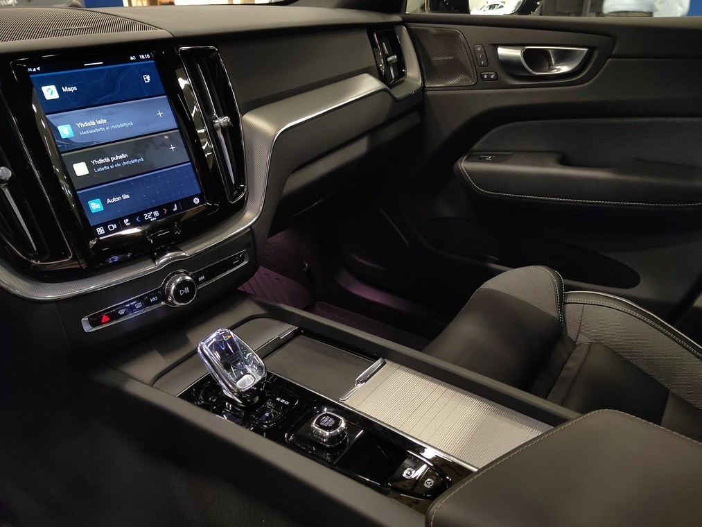 Volvo XC60 T6 AWD LONG RANGE PLUS DARK.TAKUU 24KK/40TKM.