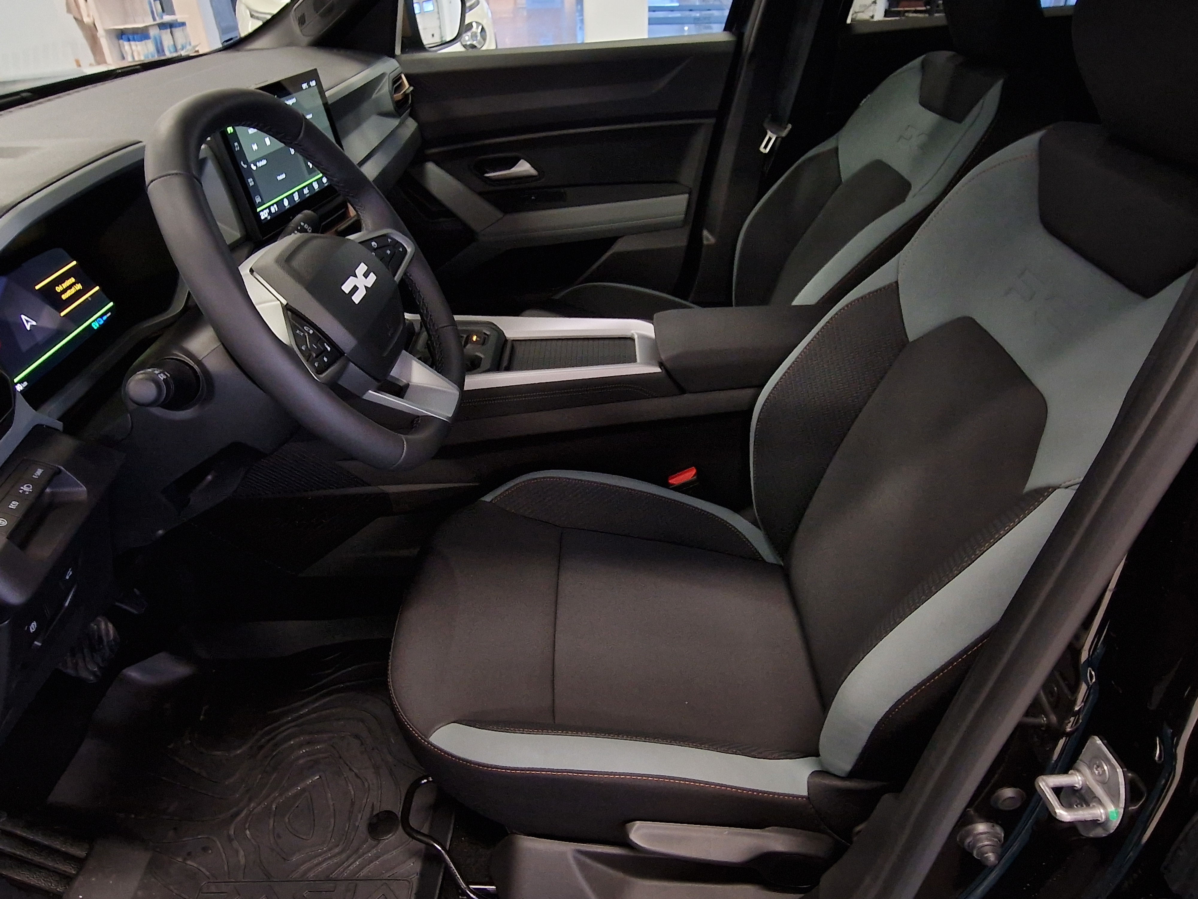 Dacia BIGSTER HYBRID 155 4X2 EXTREME