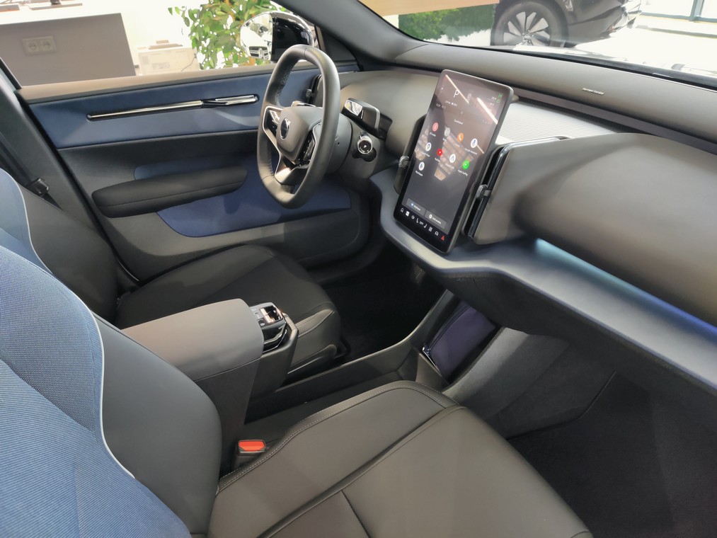 Volvo EX30 SINGLE EXTENDED RANGE PLUS TAKUU 24KK/40TKM