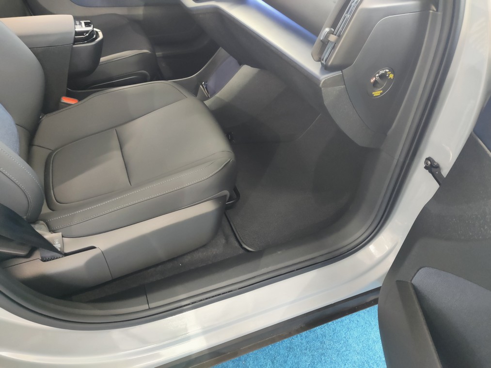 Volvo EX30 SINGLE EXTENDED RANGE PLUS TAKUU 24KK/40TKM