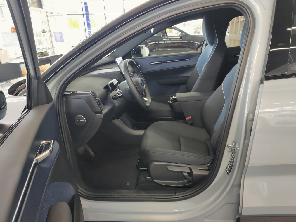 Volvo EX30 SINGLE EXTENDED RANGE PLUS TAKUU 24KK/40TKM