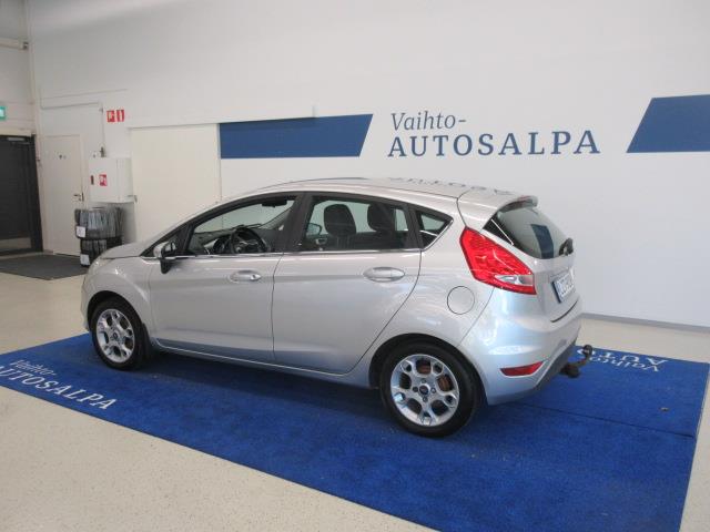 Ford FIESTA 1,25 82 HV TITANIUM M5 5-OVINEN