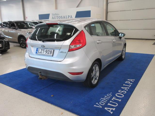Ford FIESTA 1,25 82 HV TITANIUM M5 5-OVINEN