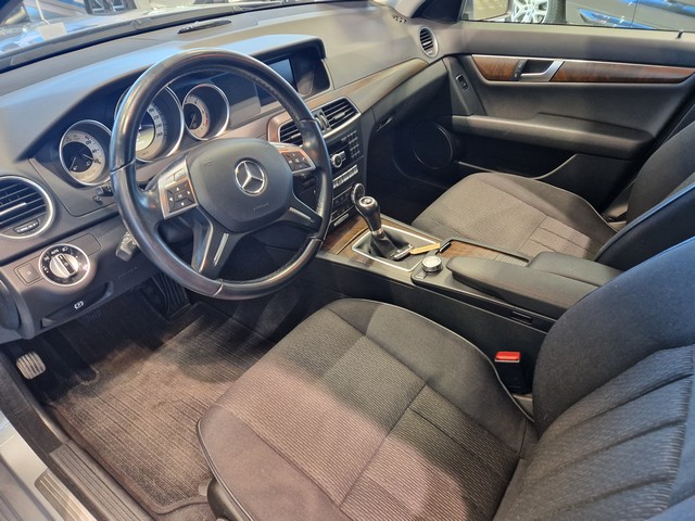 Mercedes-benz C 180 CDI BE T PREMIUM BUSINESS